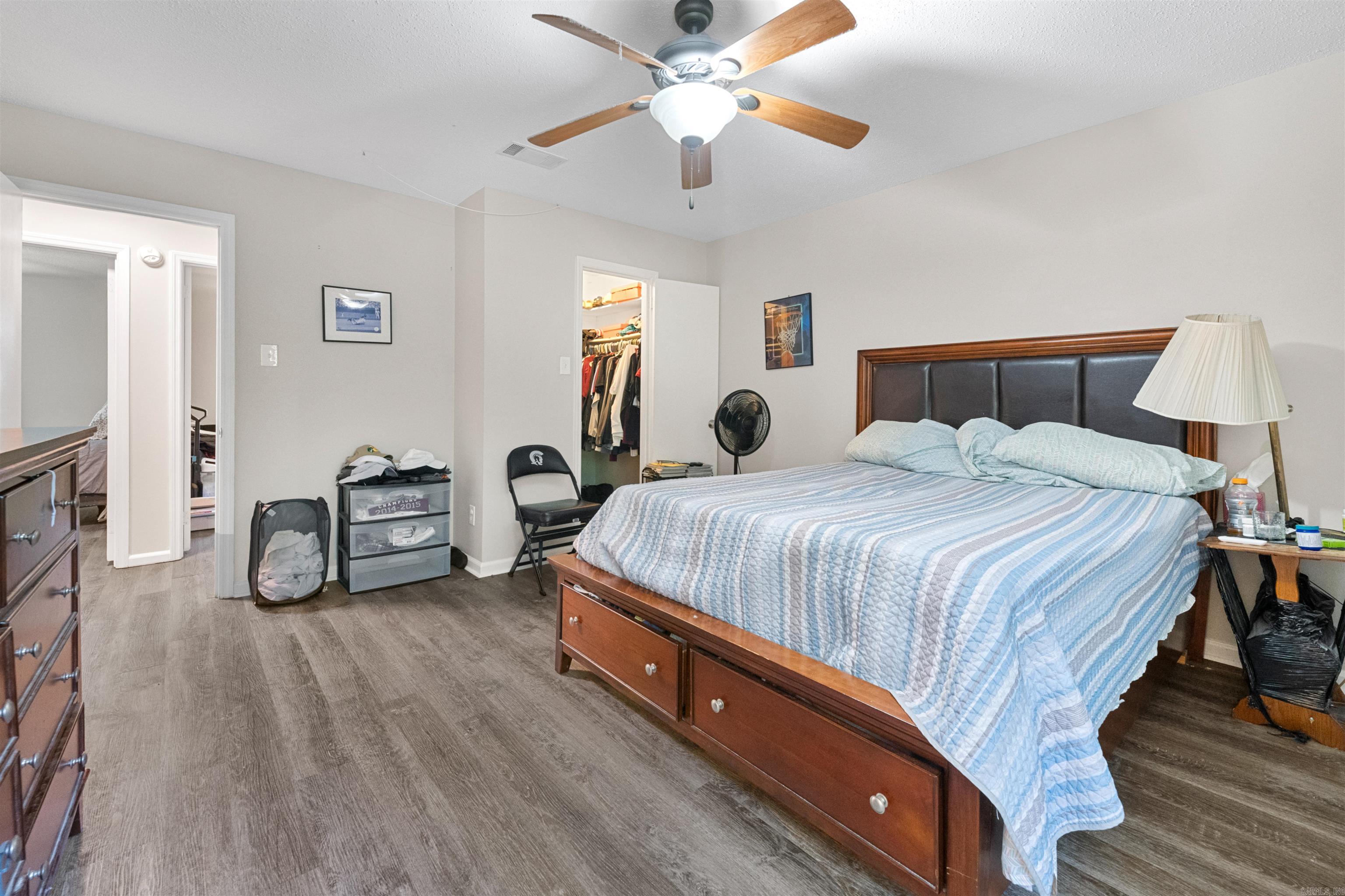 11801 Pleasant Forest