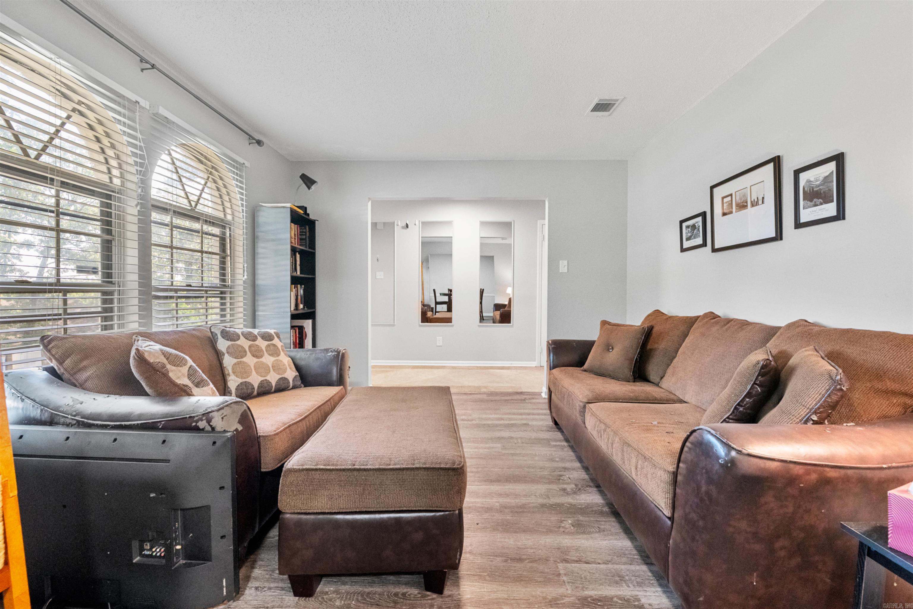 11801 Pleasant Forest