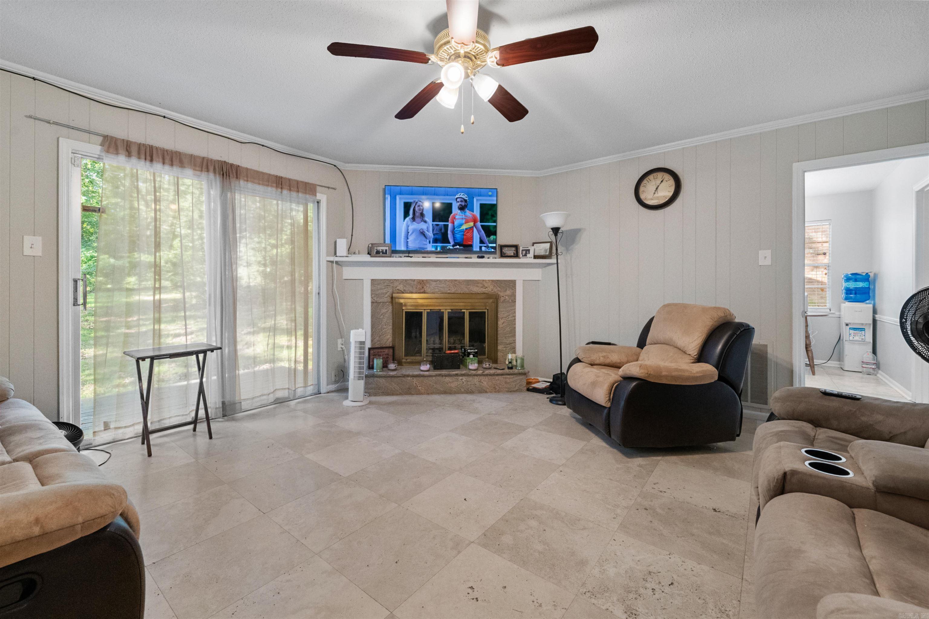 11801 Pleasant Forest