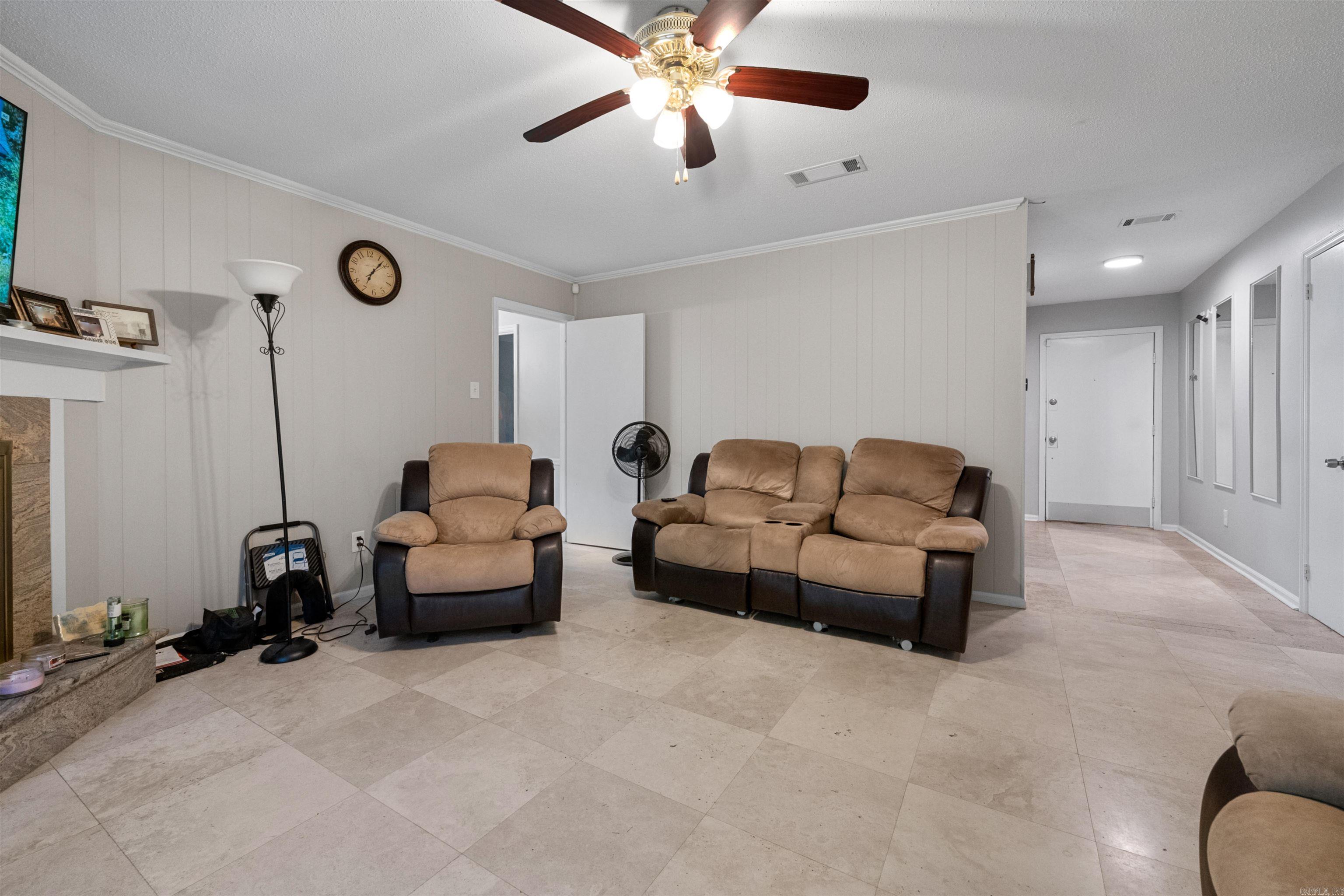 11801 Pleasant Forest