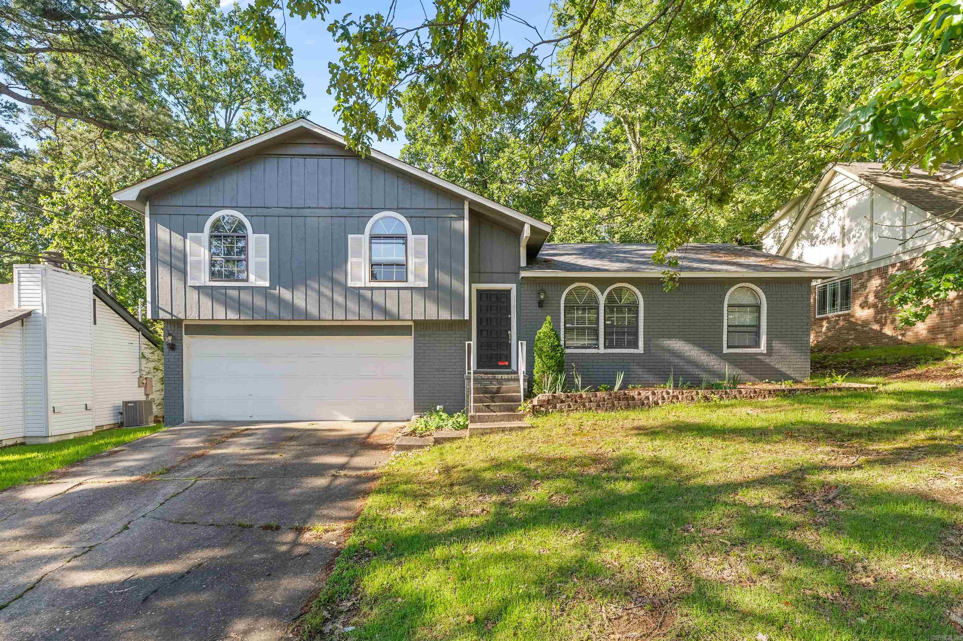 11801 Pleasant Forest