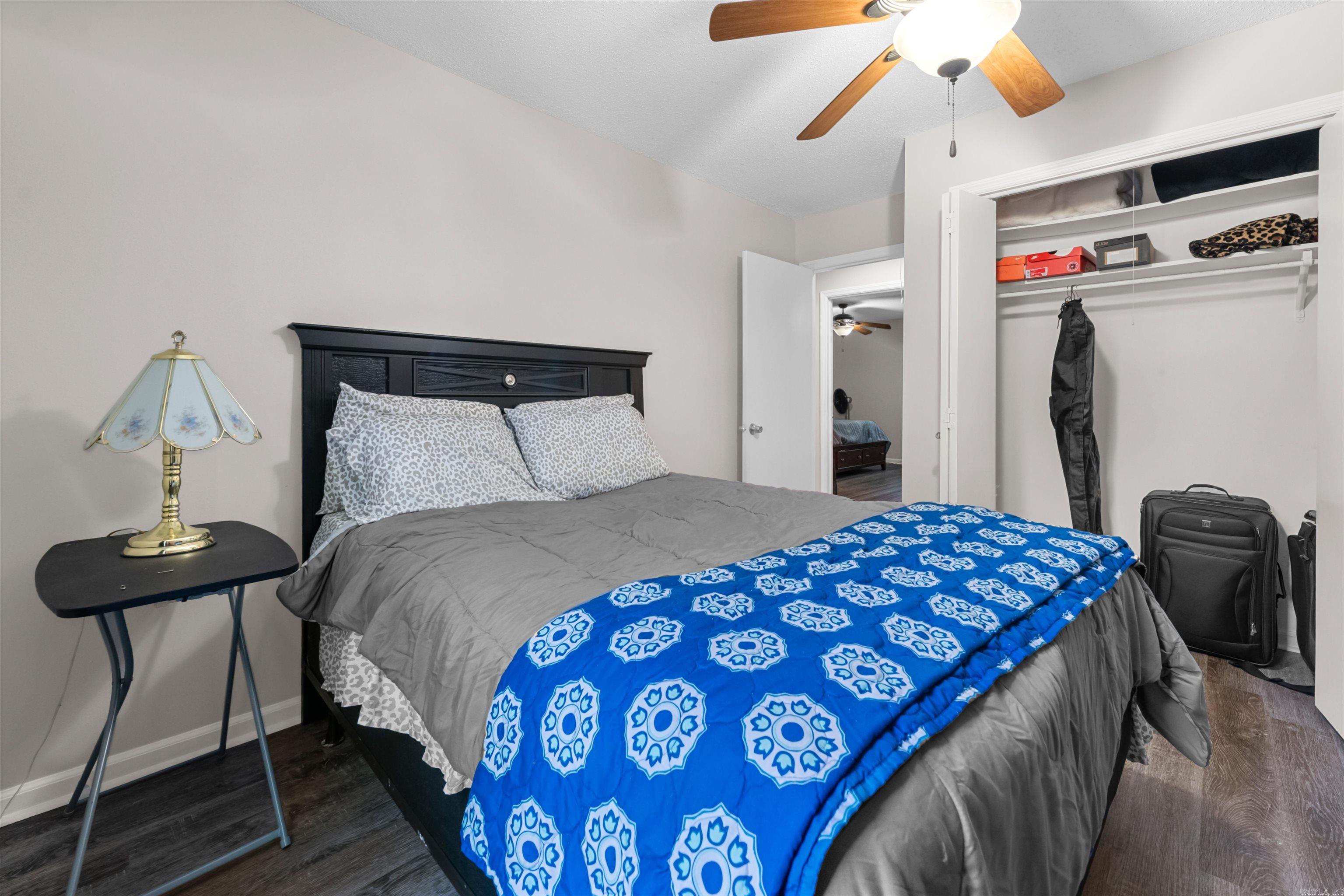 11801 Pleasant Forest