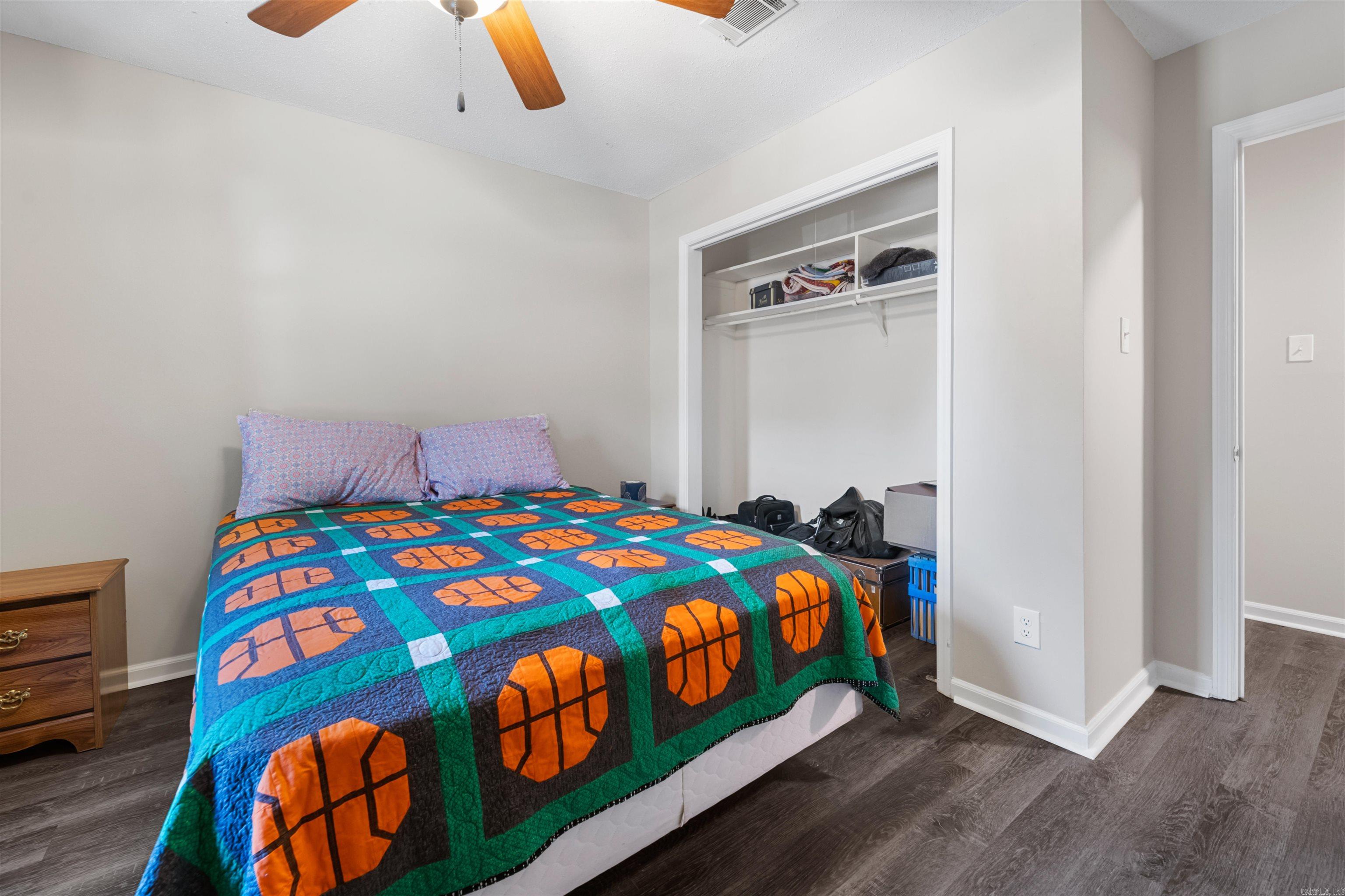 11801 Pleasant Forest