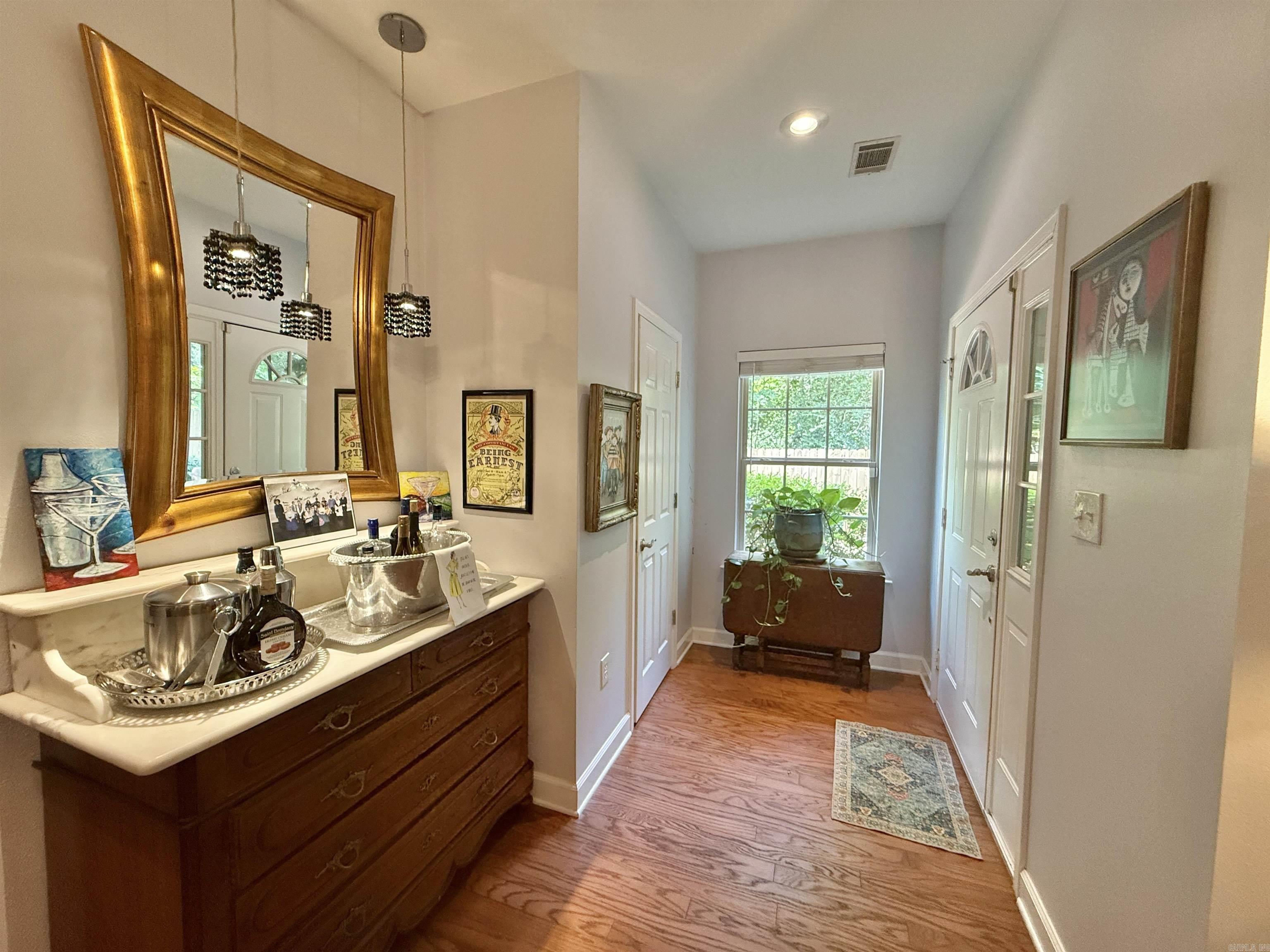 1603 Stagecoach Village