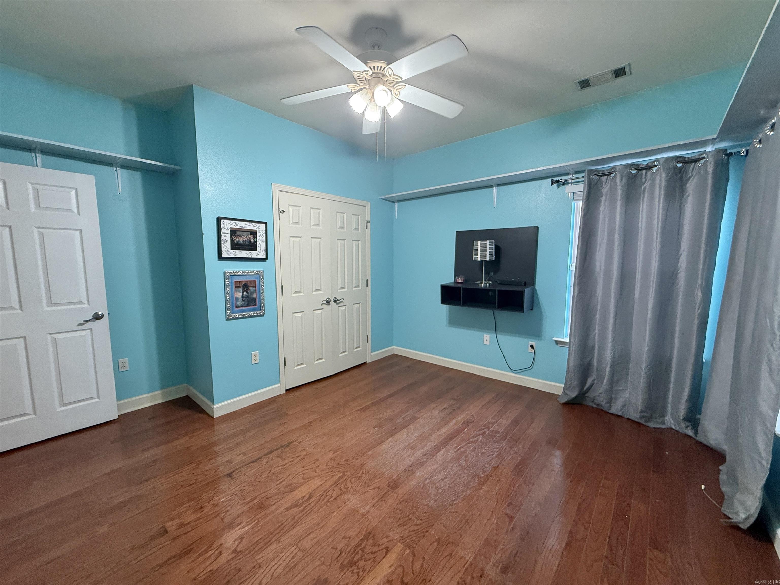 1603 Stagecoach Village