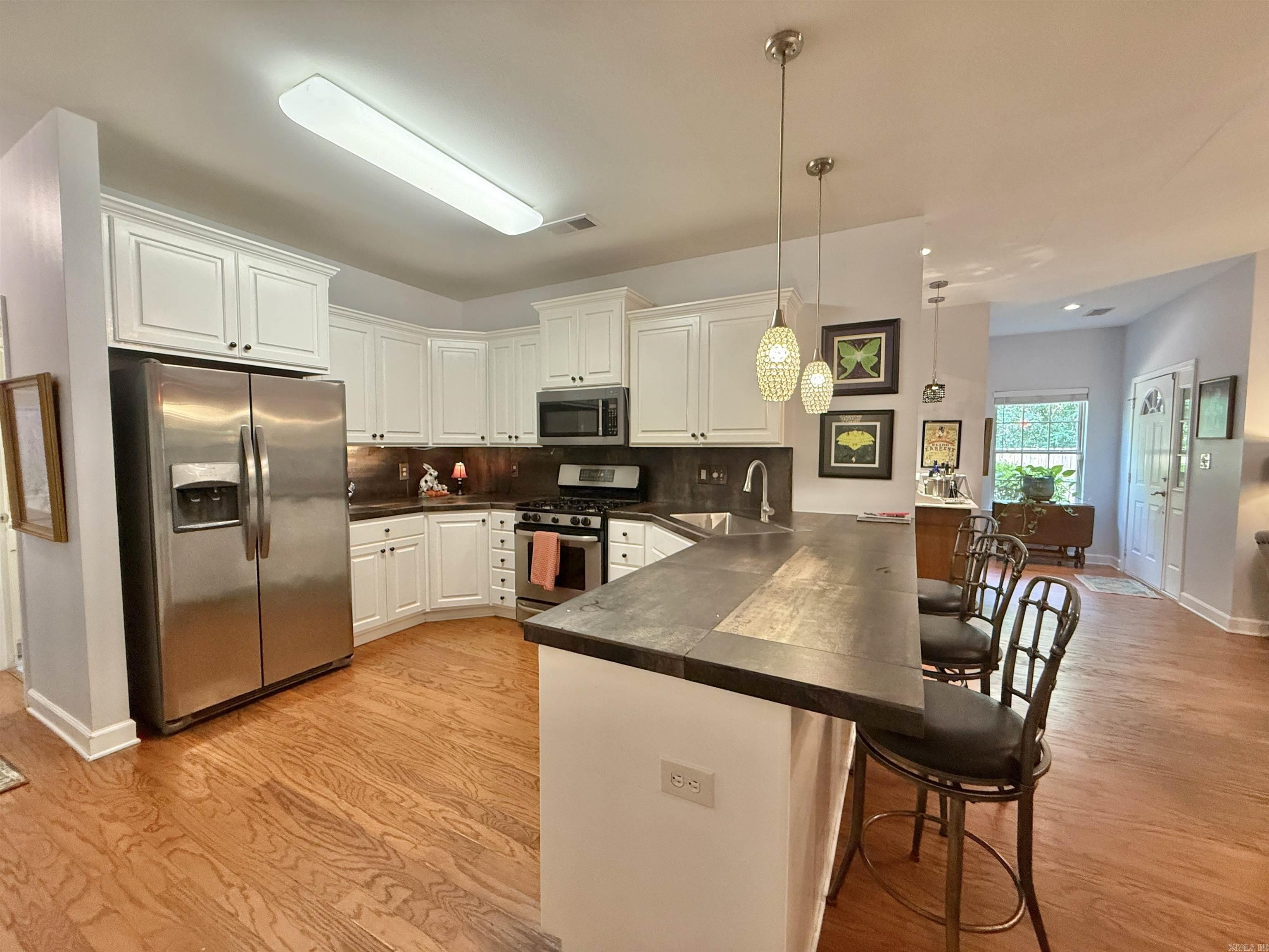 1603 Stagecoach Village