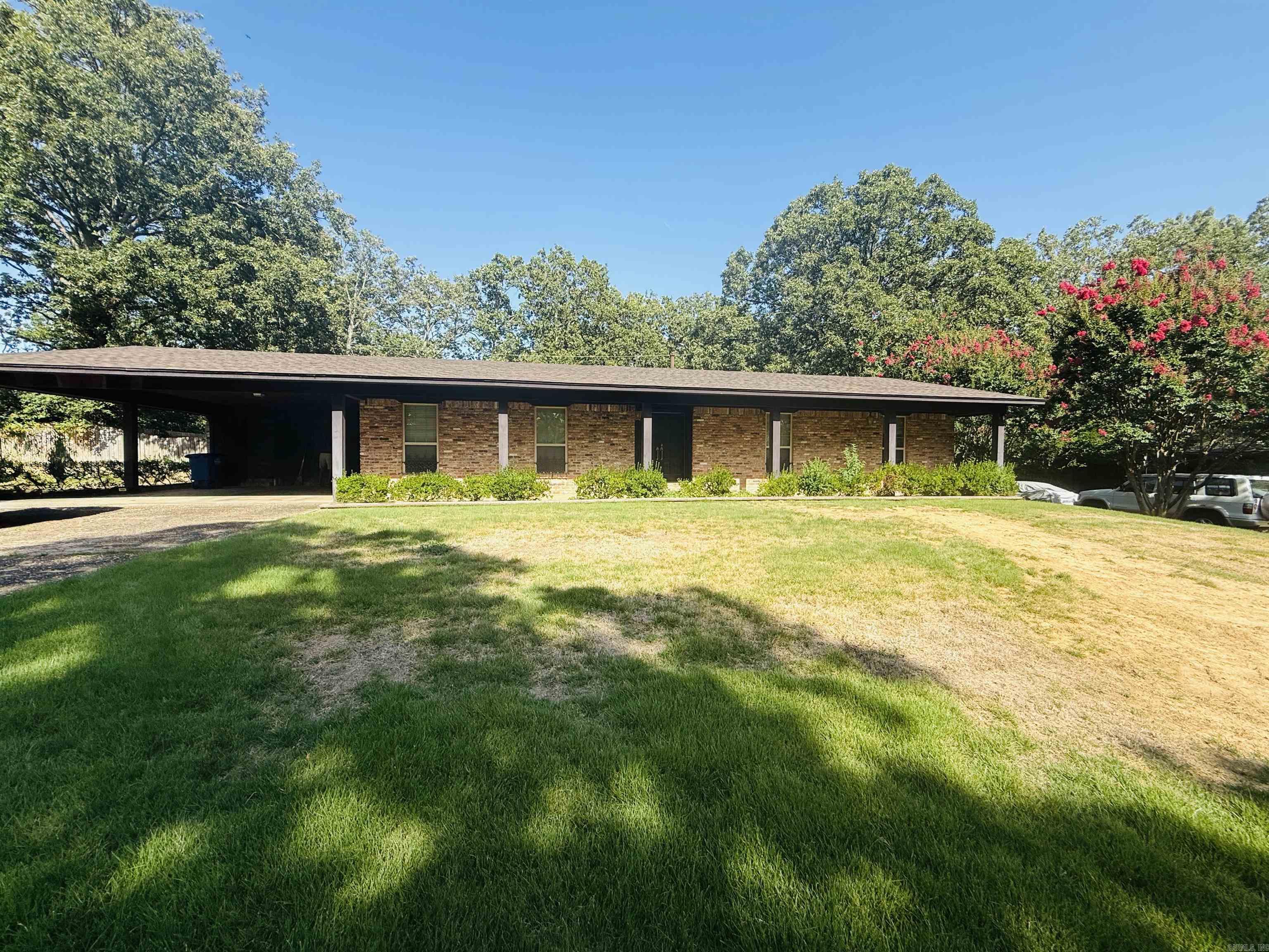 7200 Sequoyah Lane