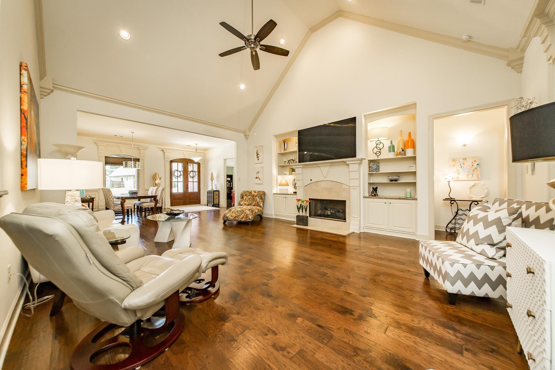 34 Tournay Circle