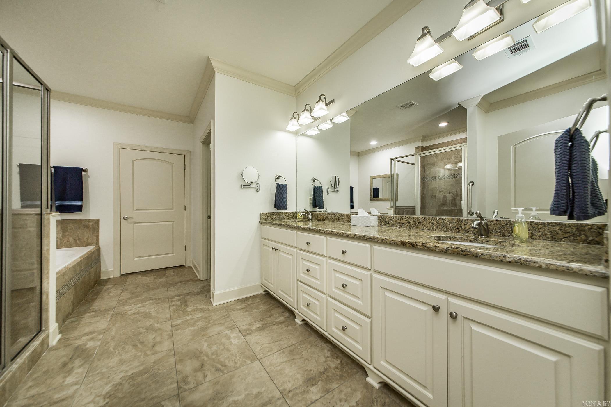 34 Tournay Circle