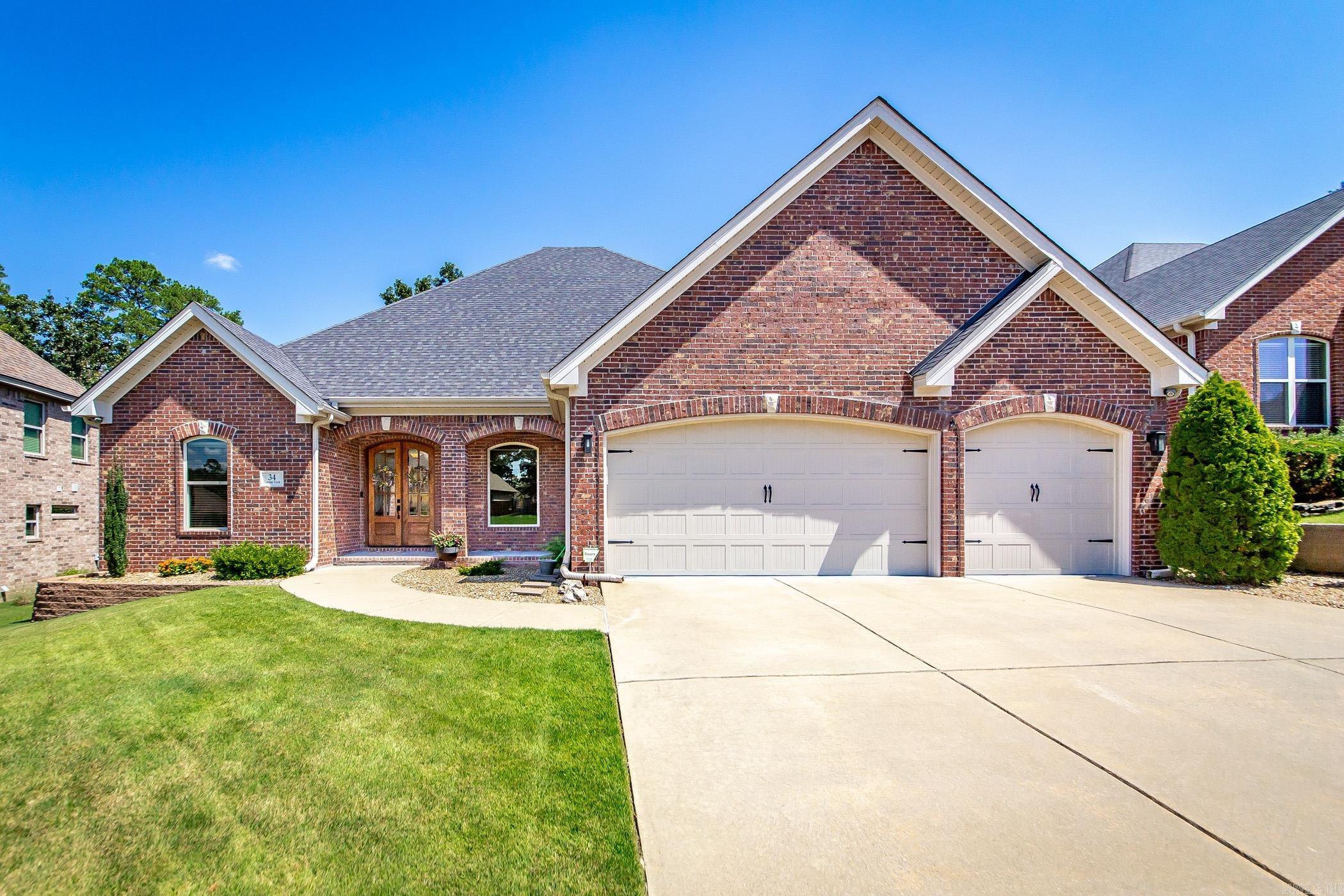 34 Tournay Circle