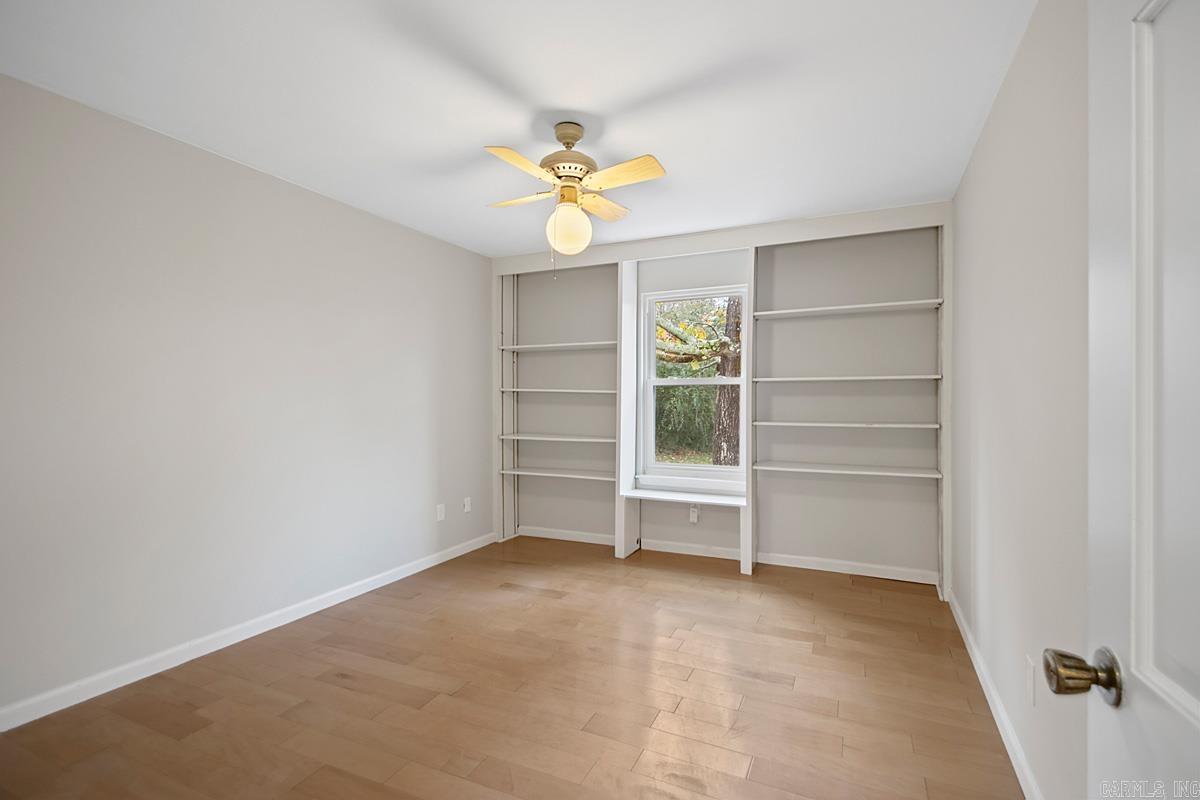 8714 Boulder Lane