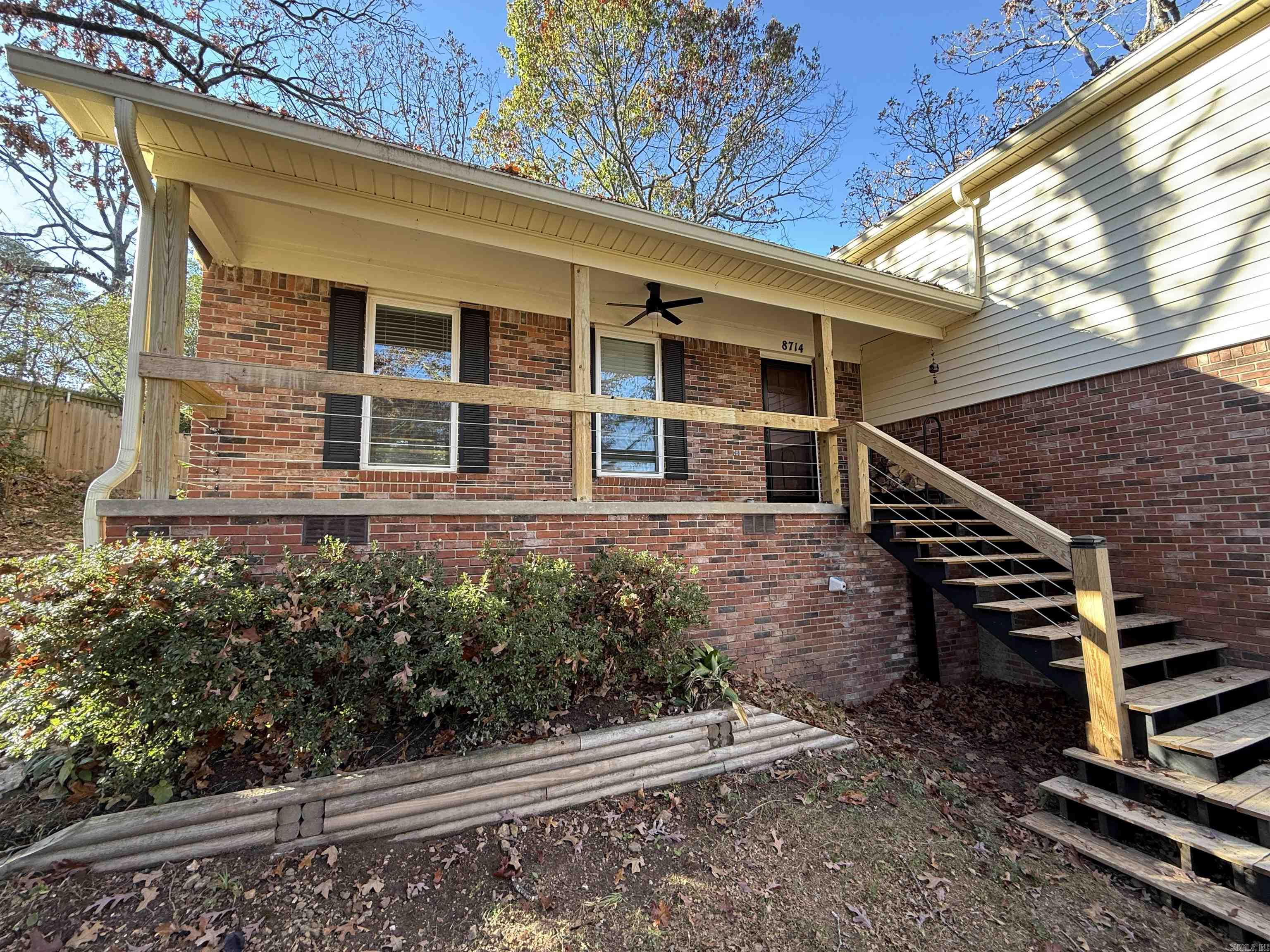 8714 Boulder Lane
