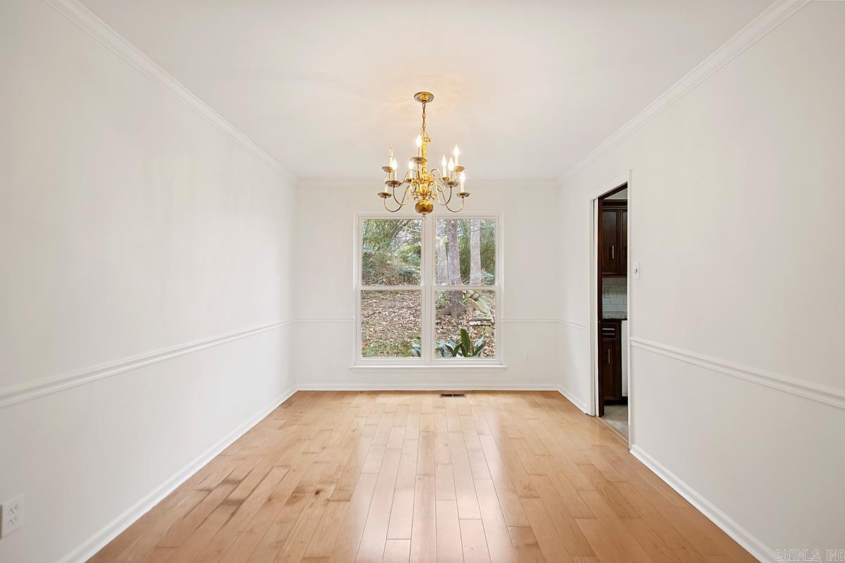 8714 Boulder Lane
