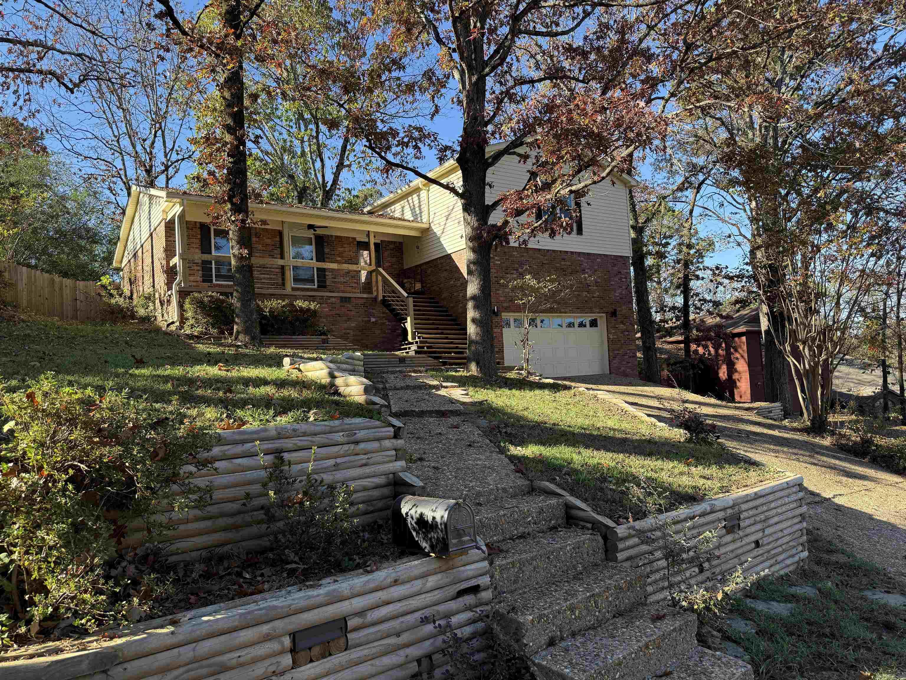 8714 Boulder Lane
