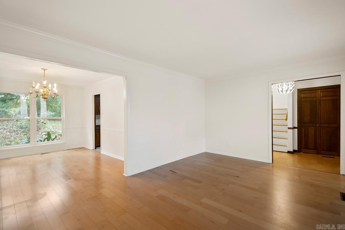 8714 Boulder Lane
