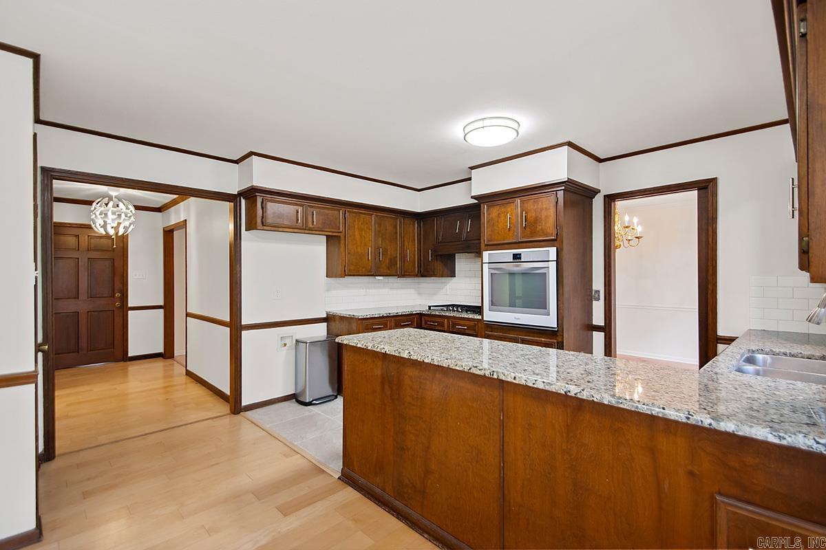 8714 Boulder Lane