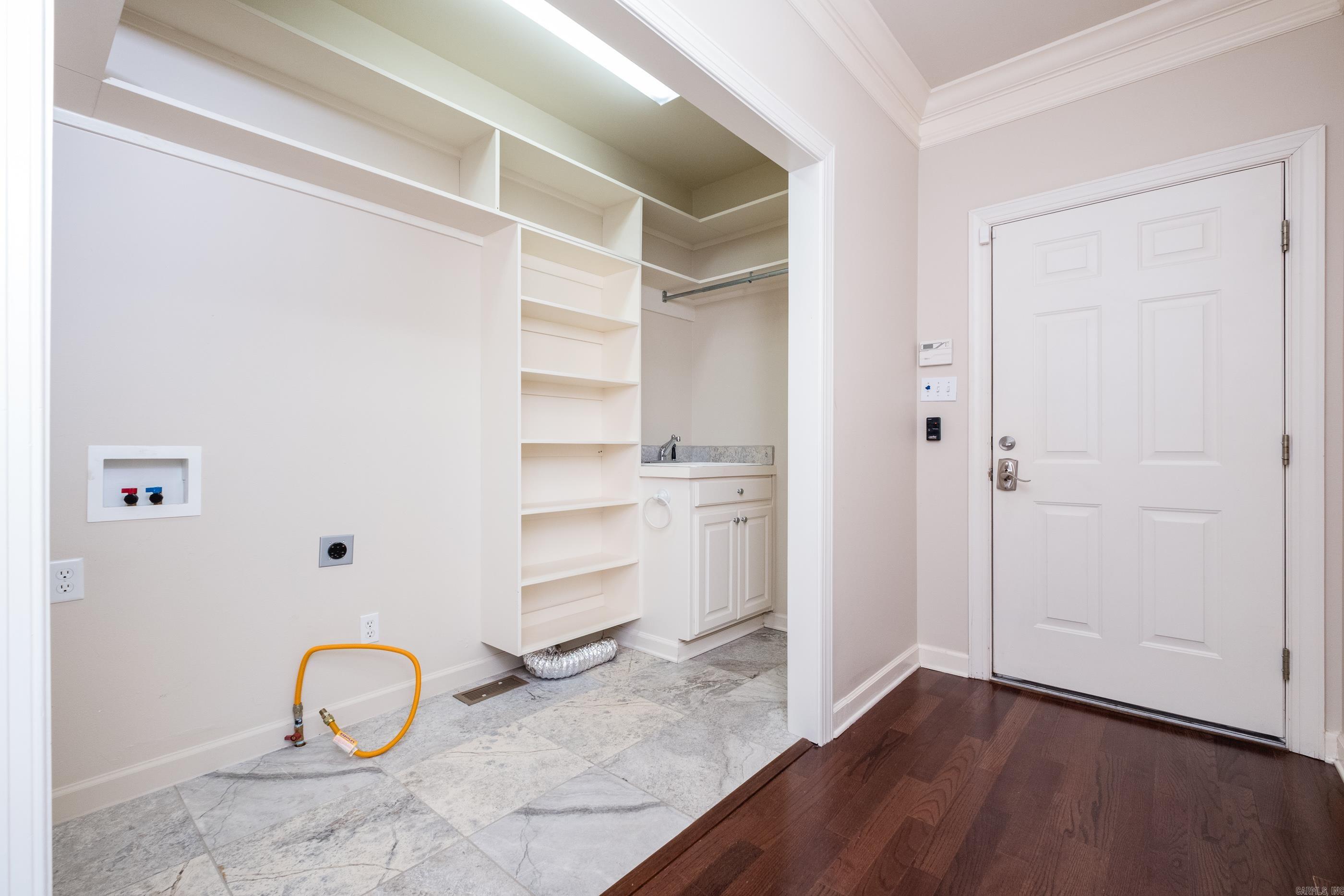 6 Gravelle Drive