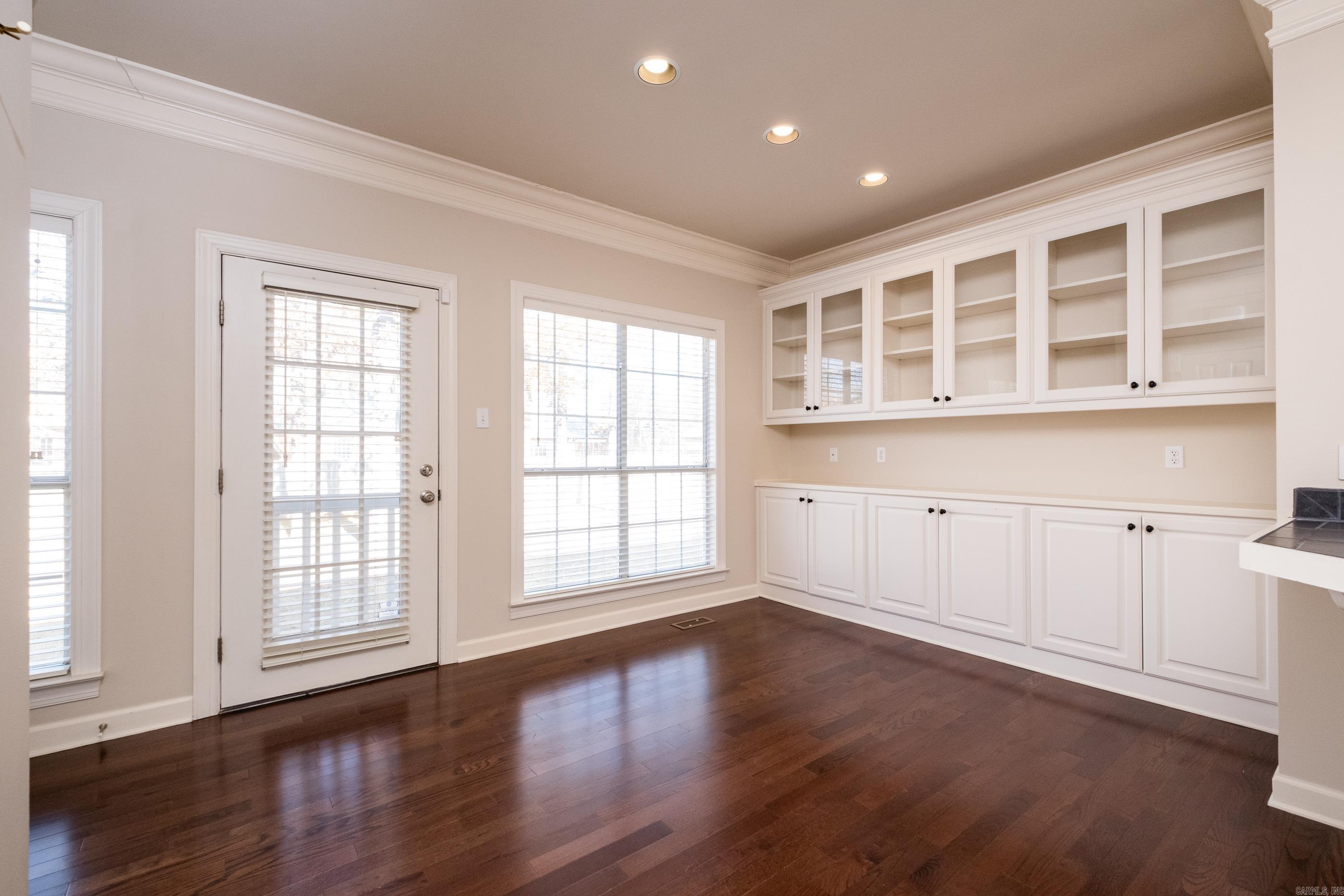 6 Gravelle Drive