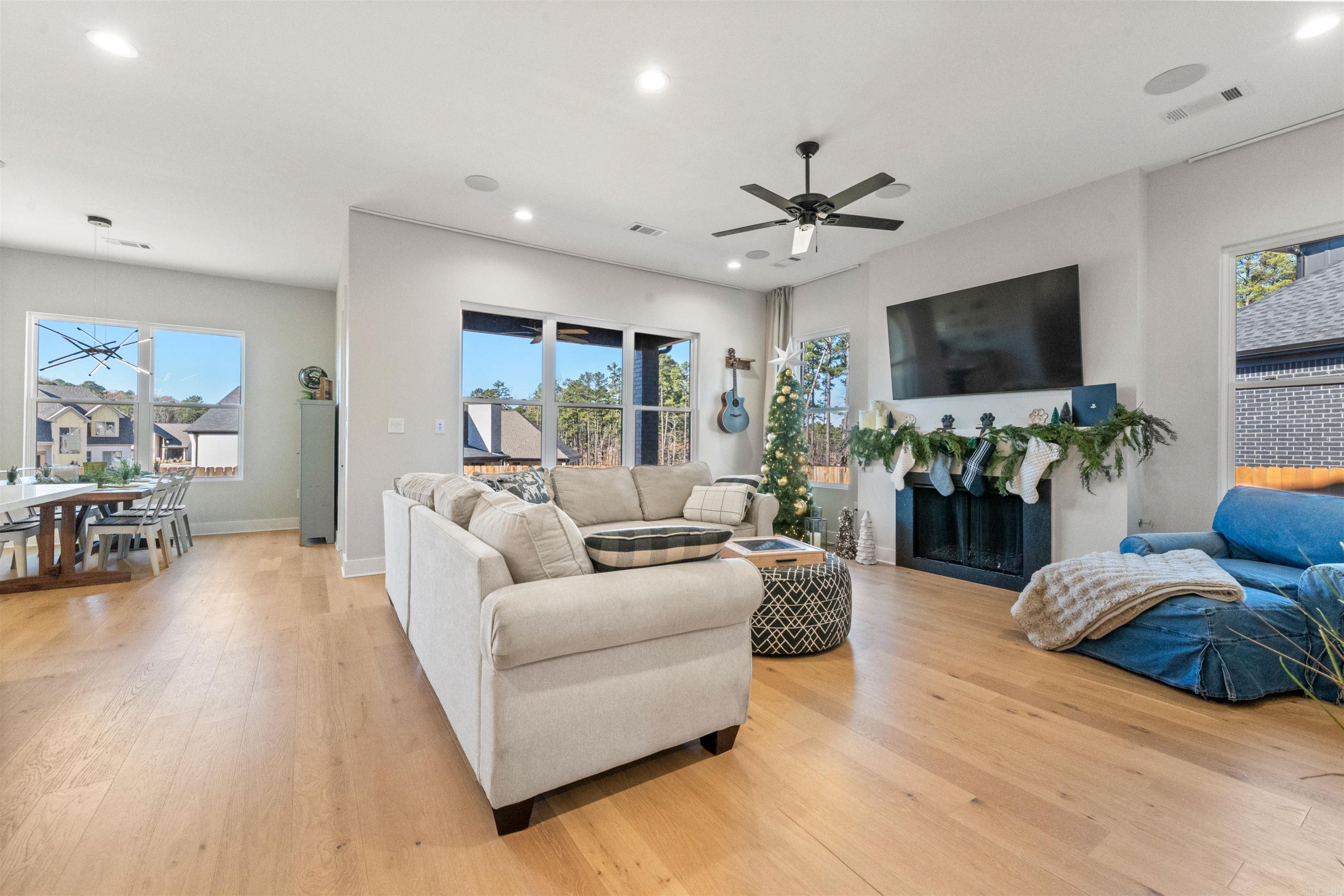 345 Fletcher Loop