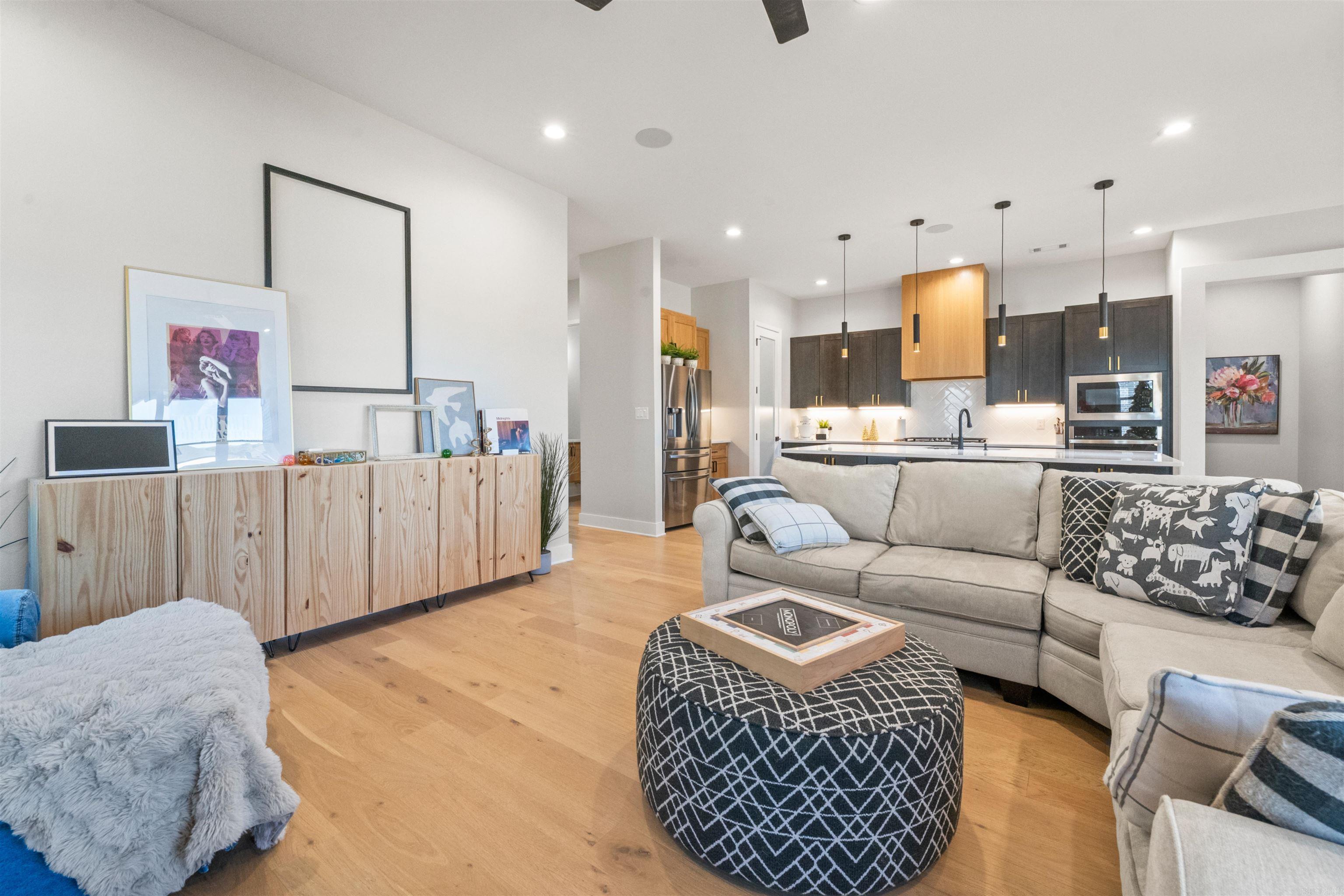 345 Fletcher Loop