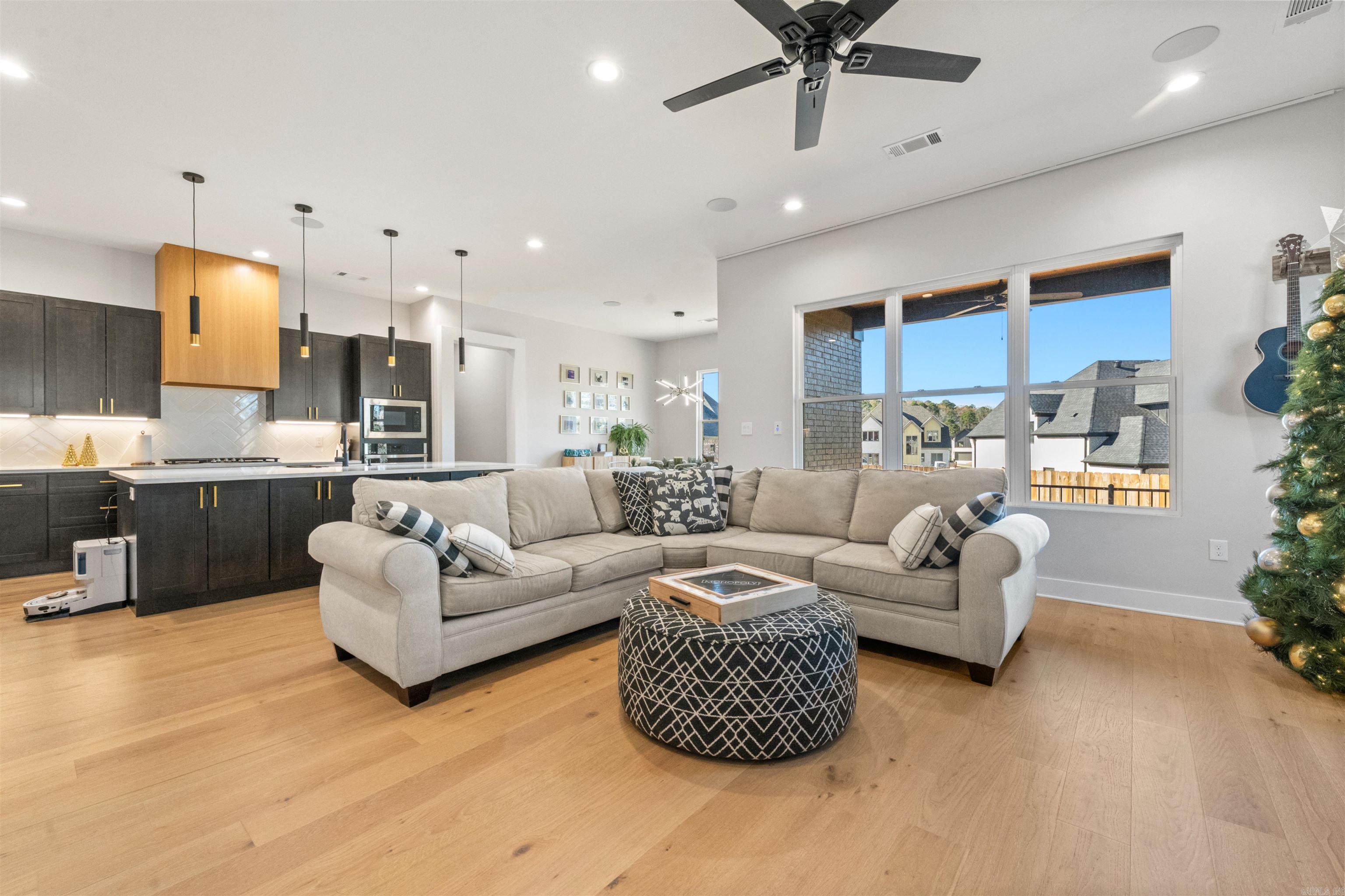 345 Fletcher Loop
