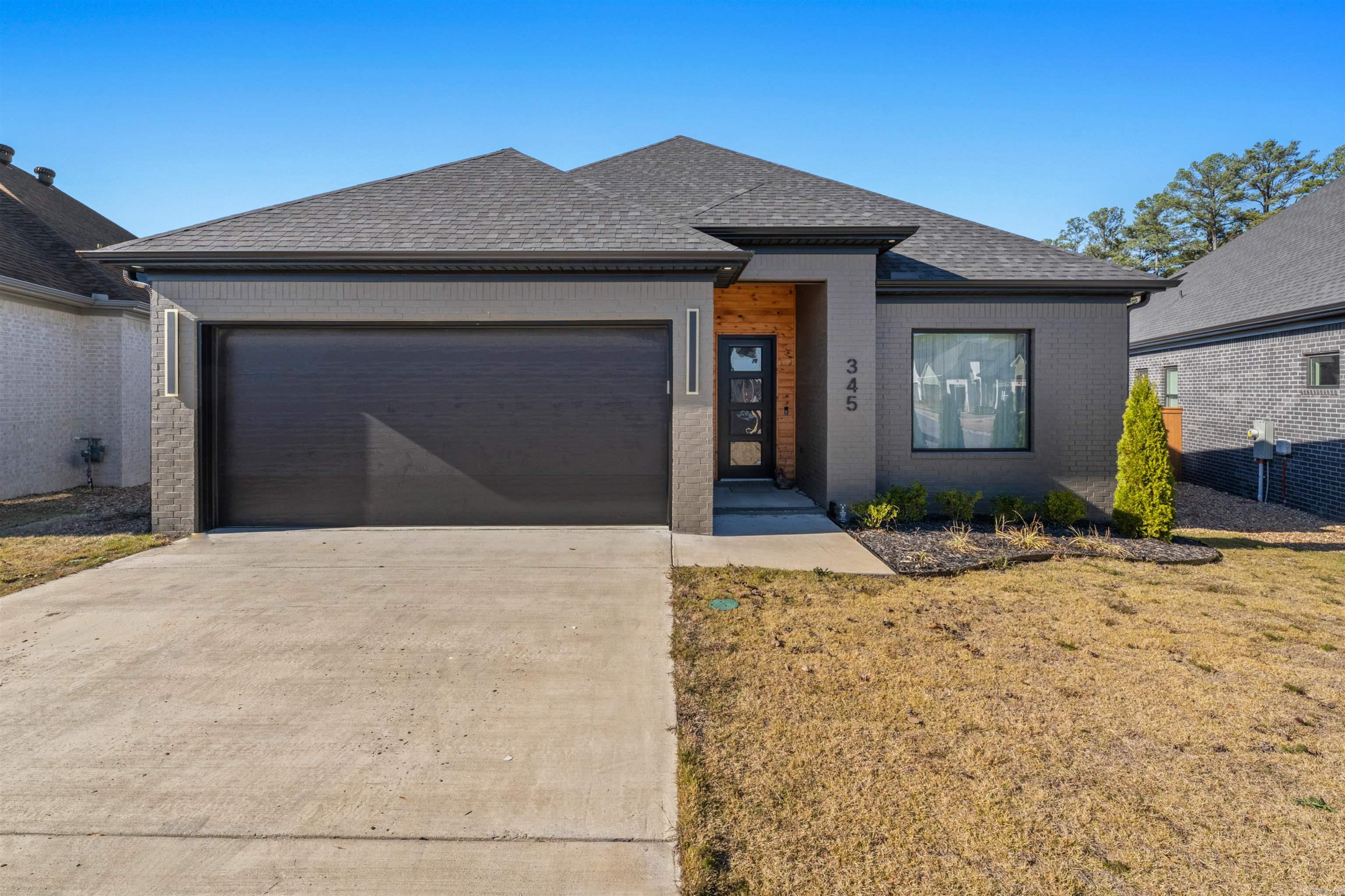 345 Fletcher Loop
