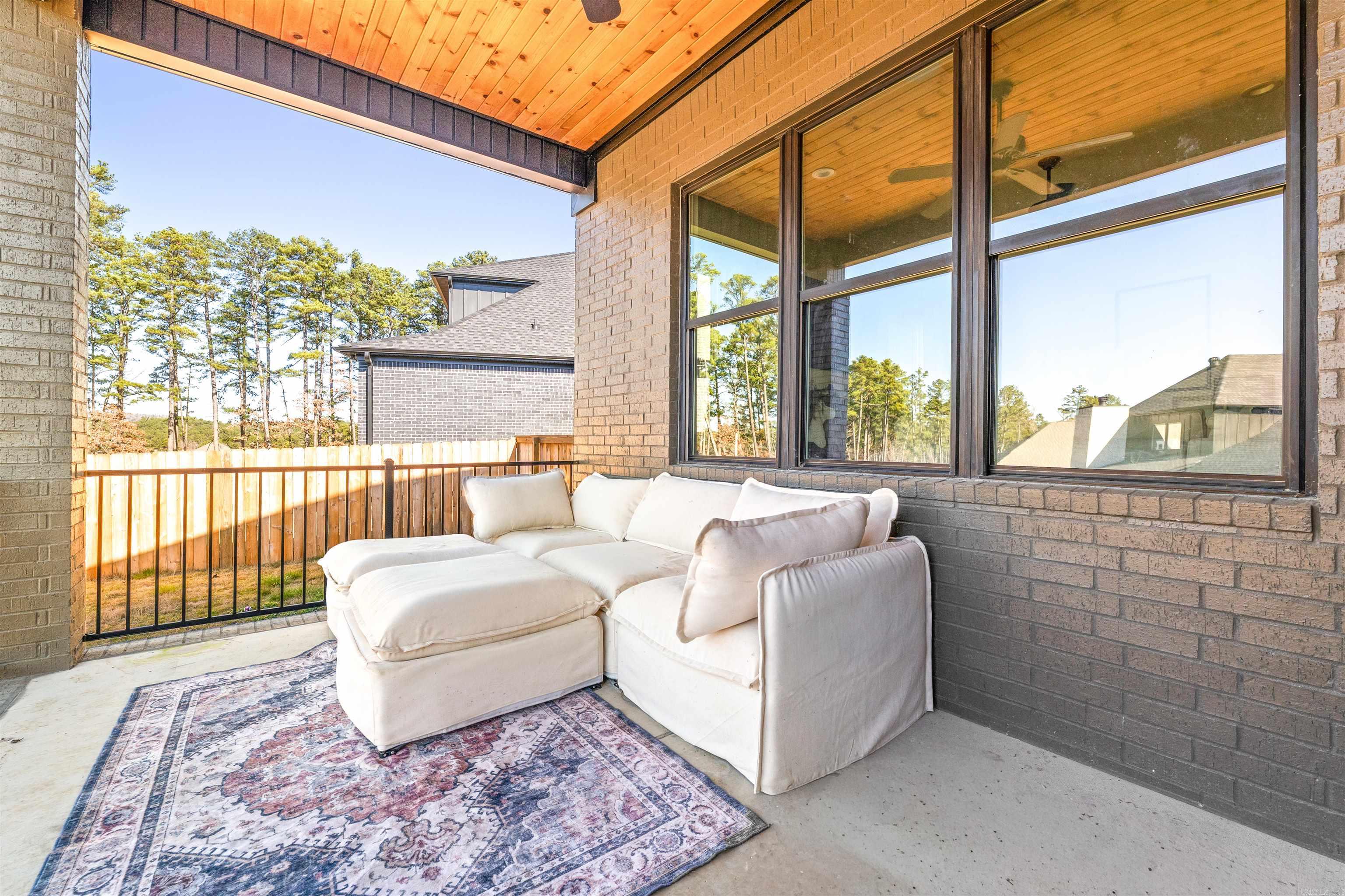 345 Fletcher Loop