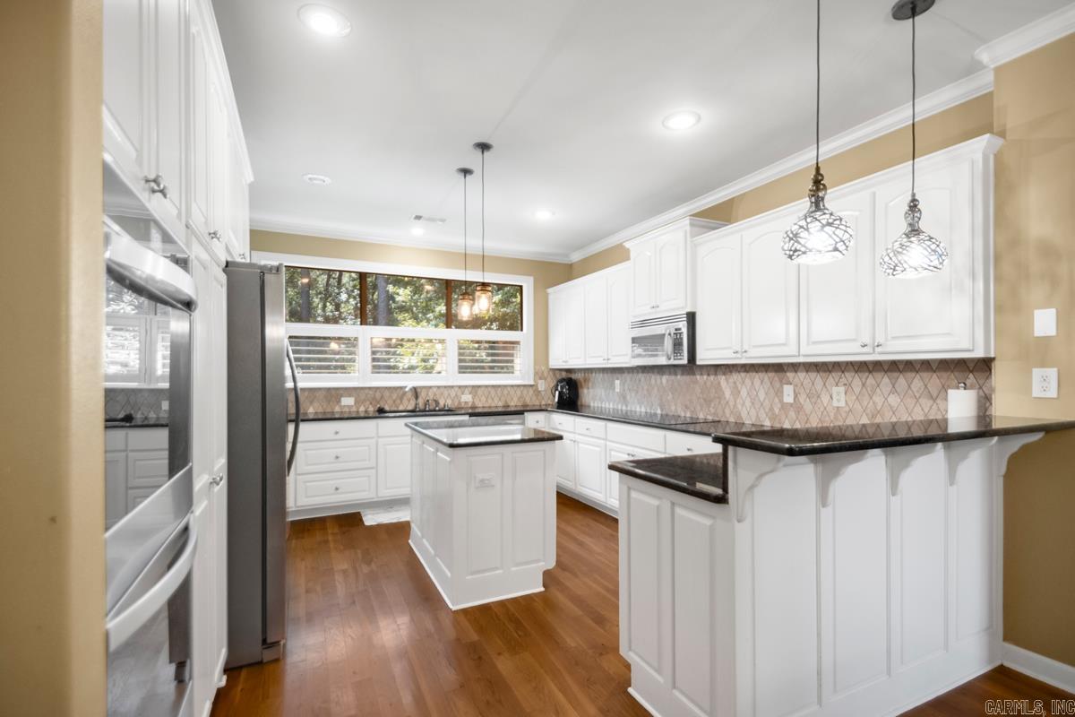 28 Bronte Court
