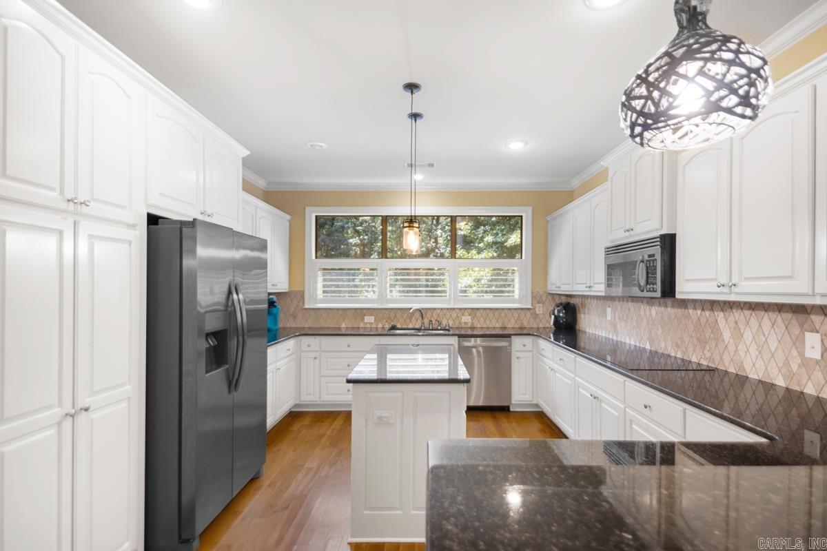 28 Bronte Court