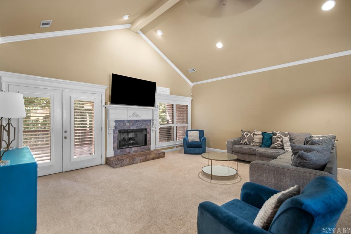 28 Bronte Court