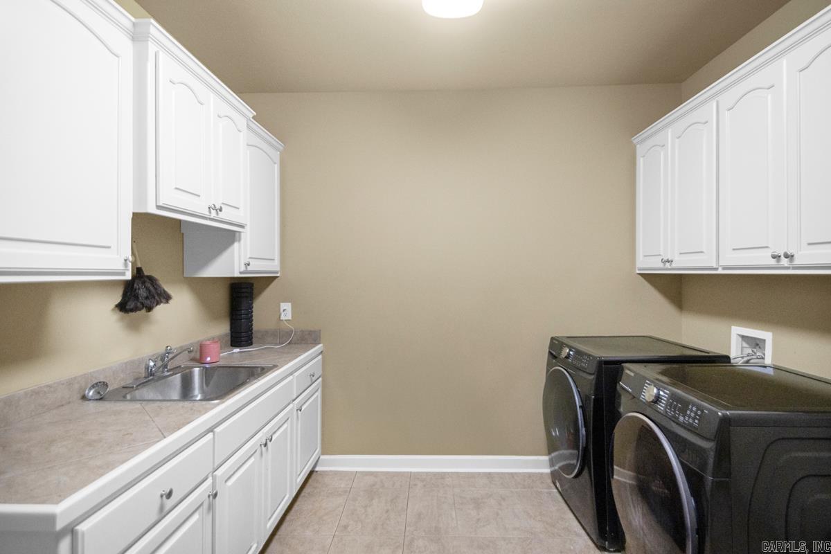 28 Bronte Court