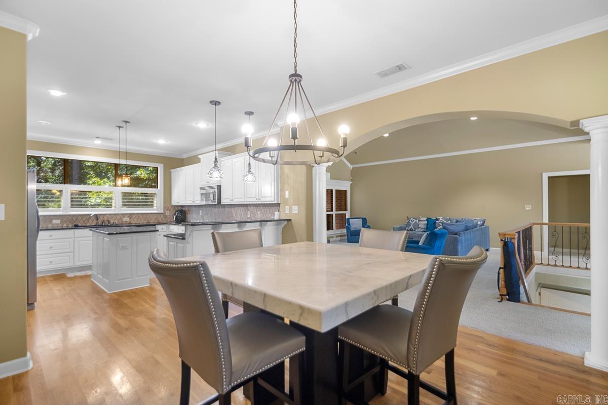 28 Bronte Court