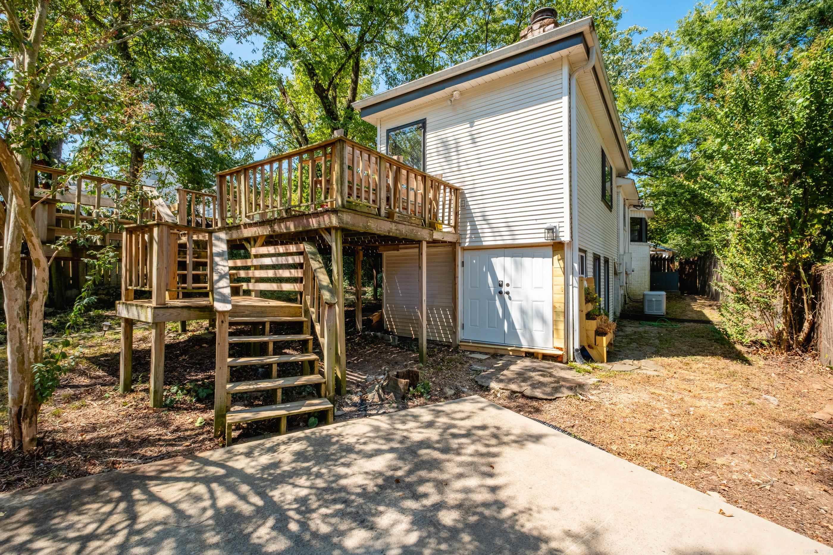 1109 N Spruce Street