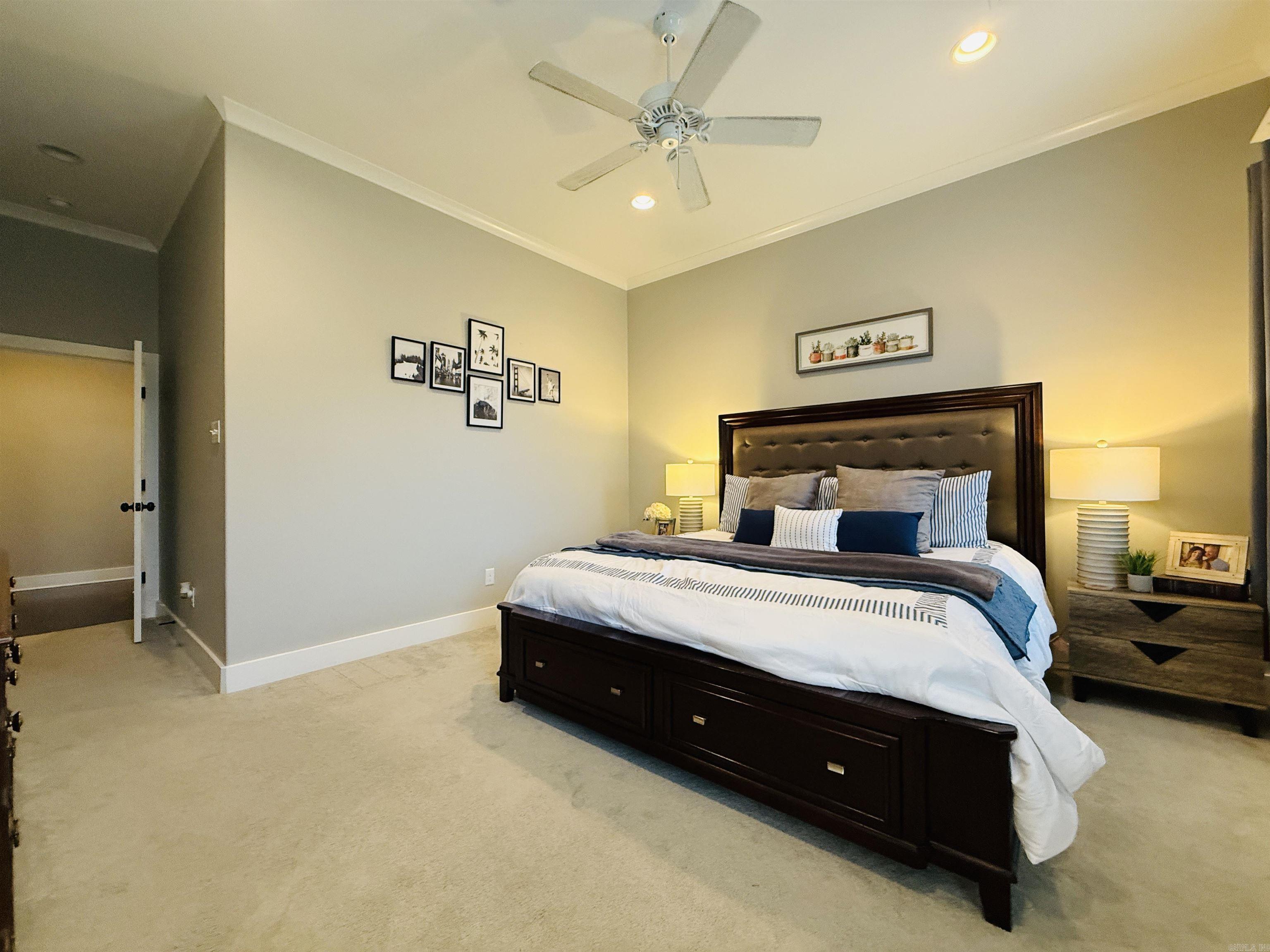 8 BENTWOOD Lane