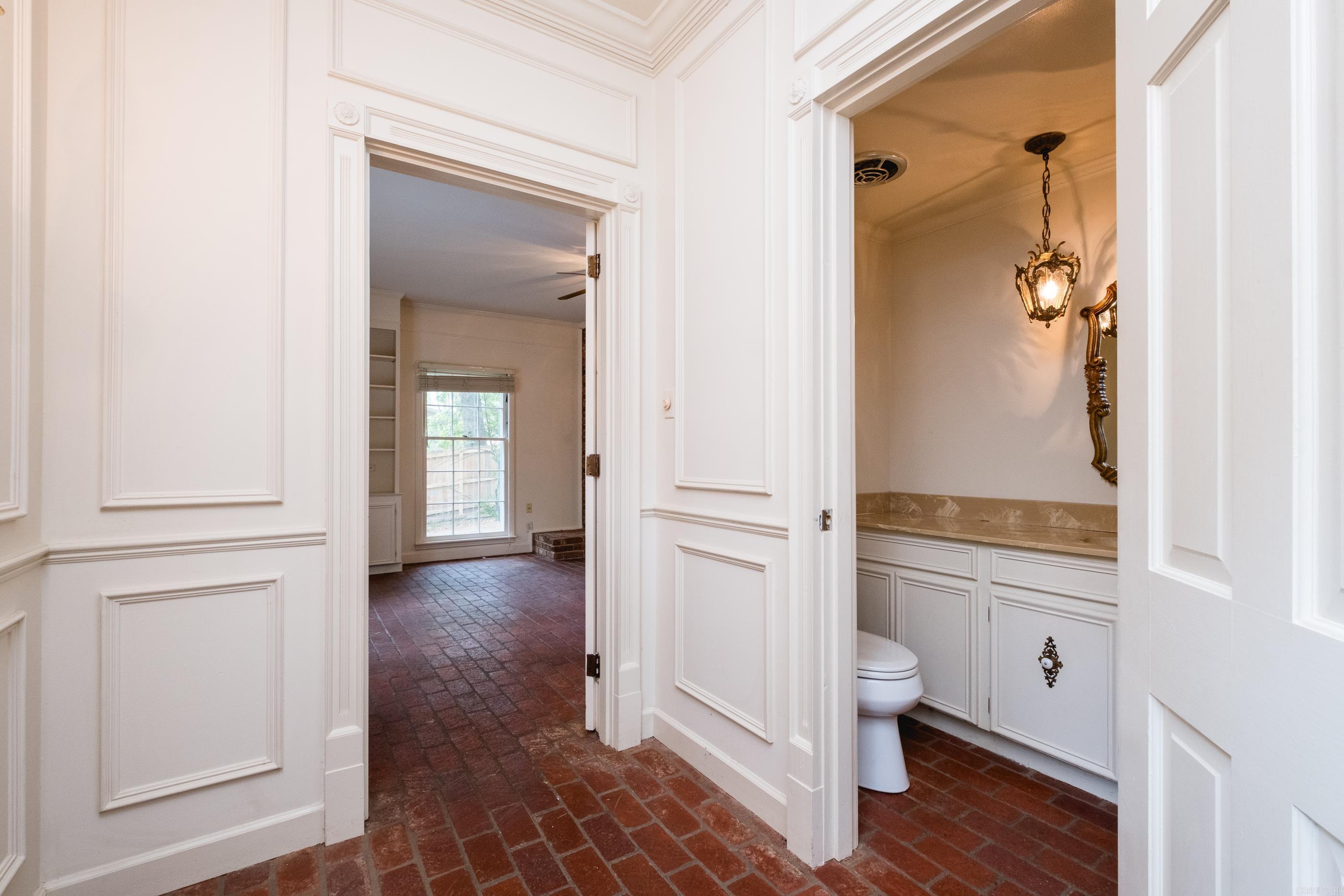 3118 Foxcroft Road
