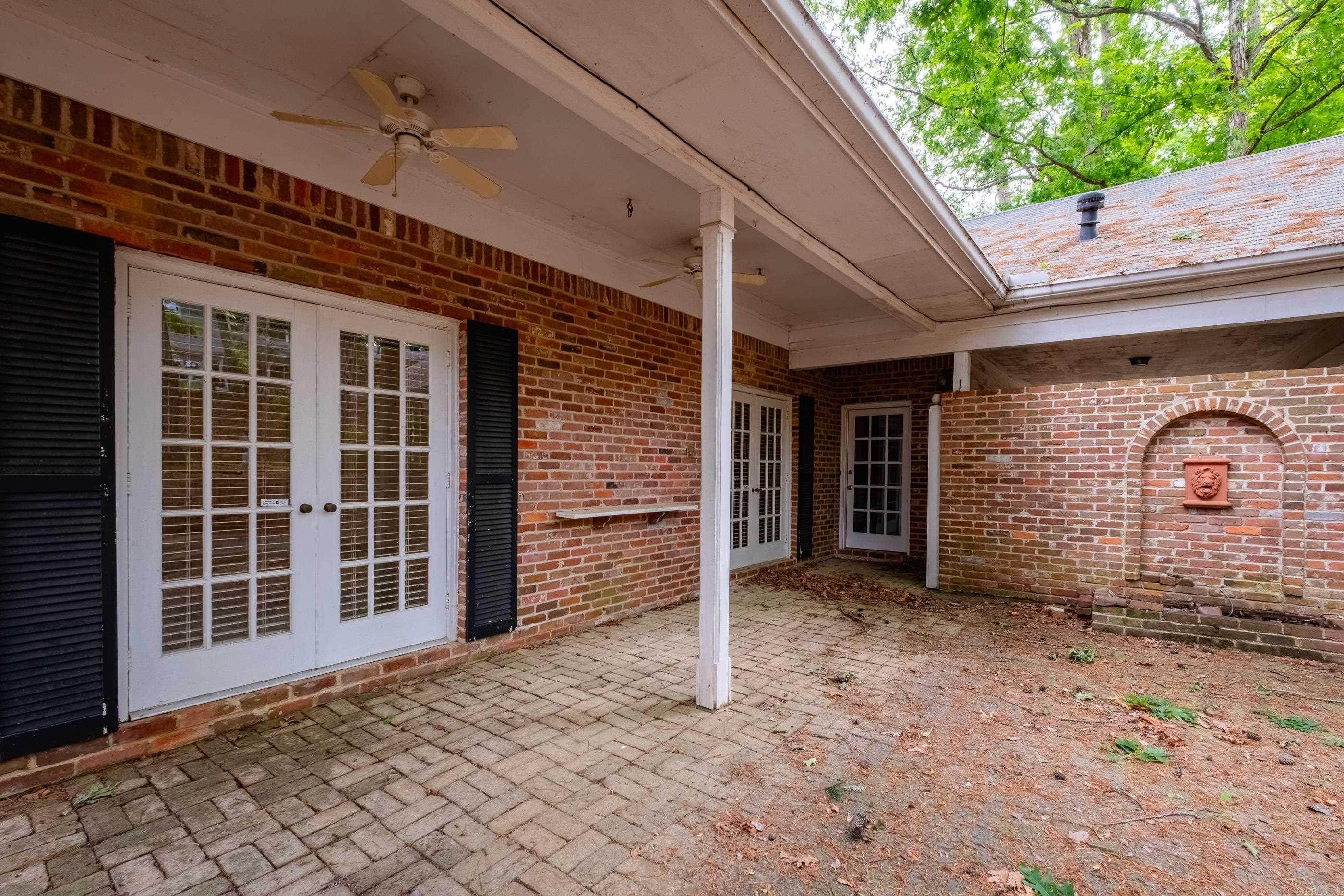 3118 Foxcroft Road