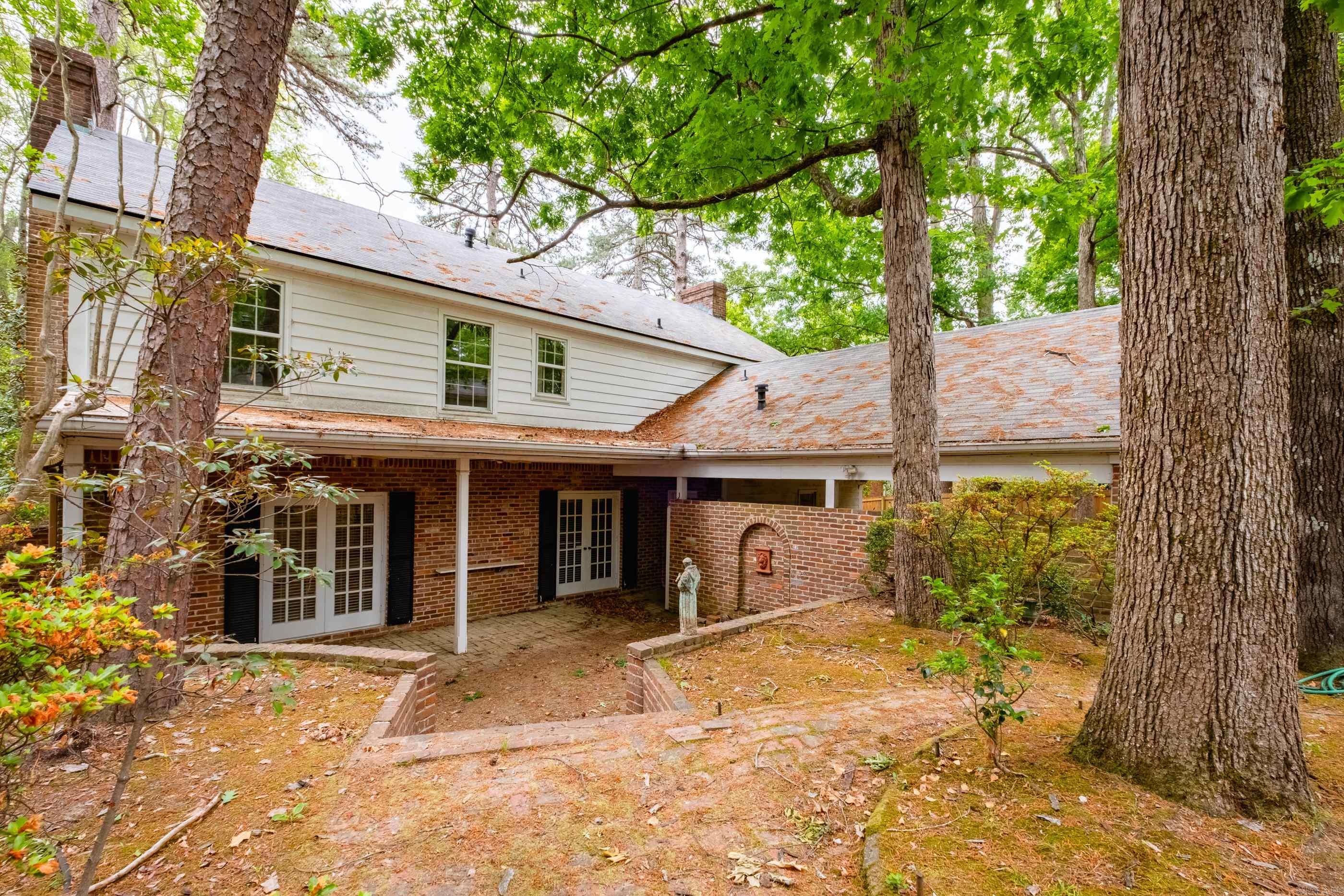 3118 Foxcroft Road