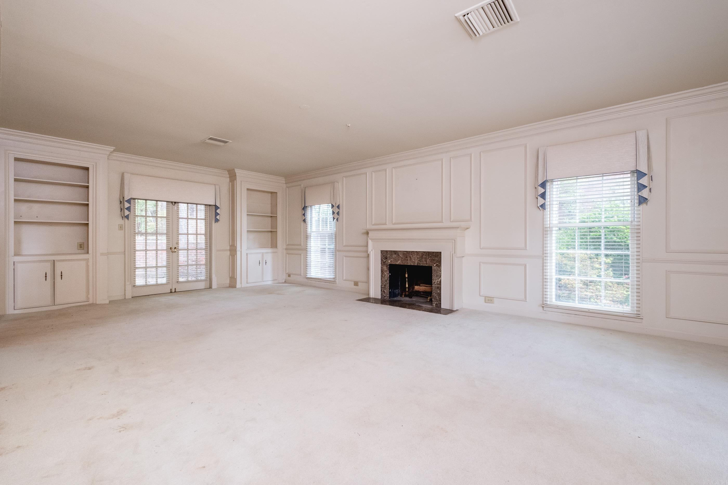 3118 Foxcroft Road