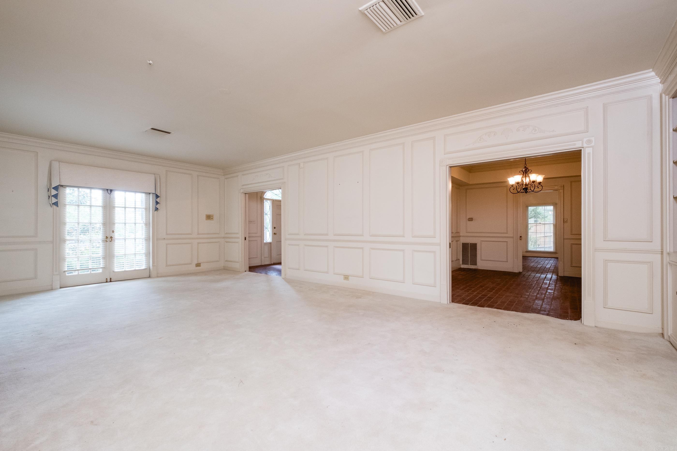 3118 Foxcroft Road