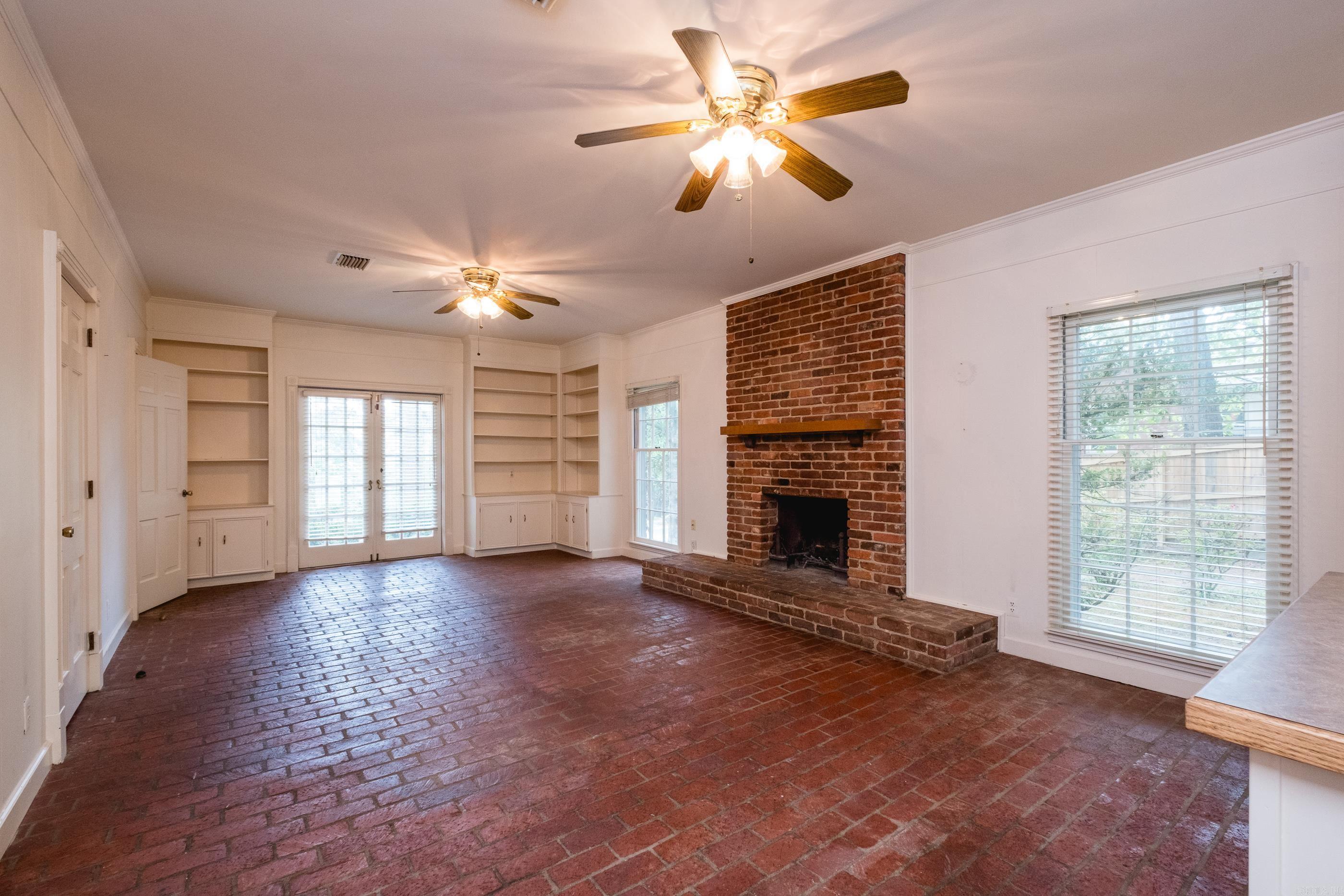 3118 Foxcroft Road