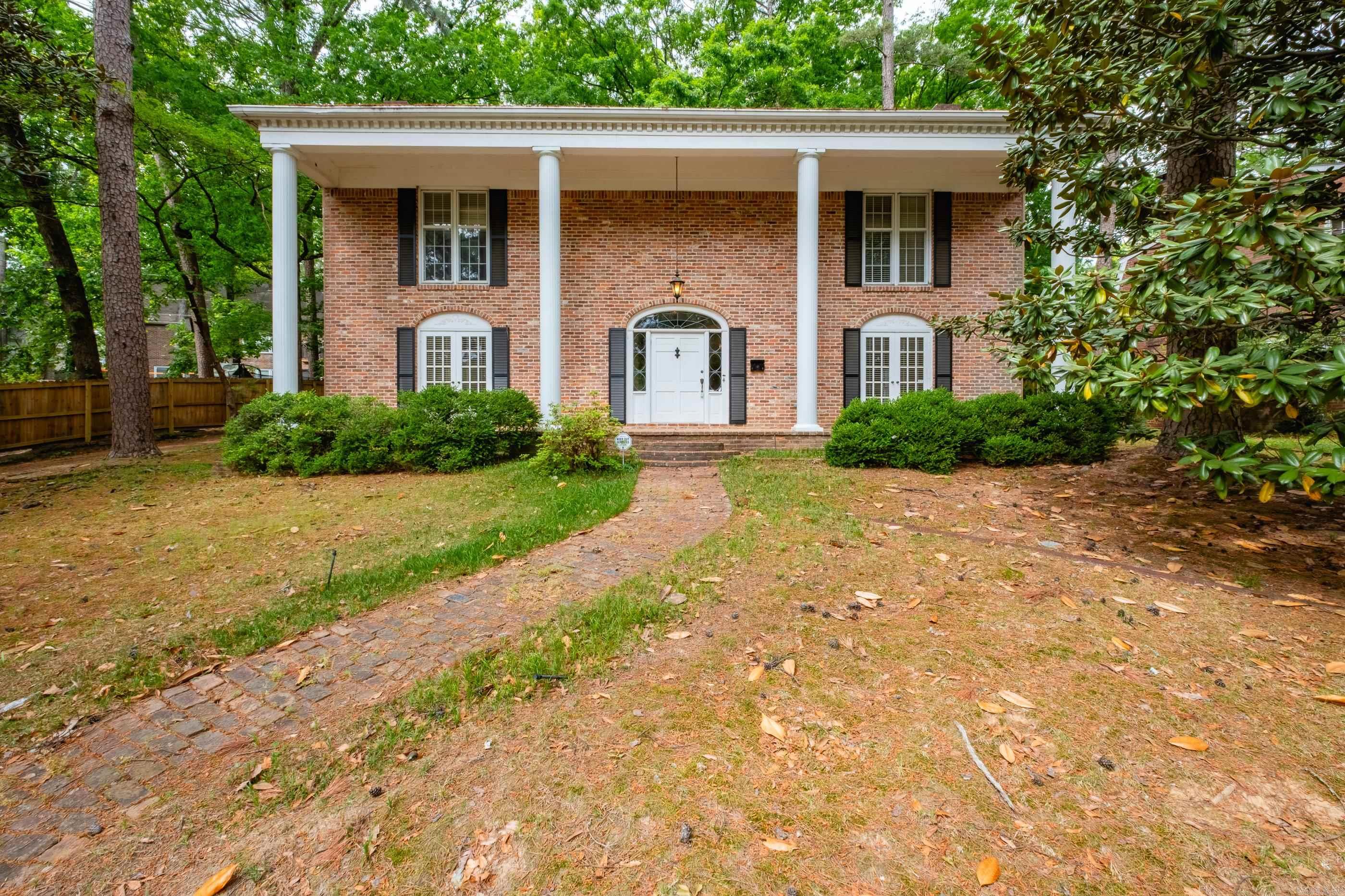 3118 Foxcroft Road