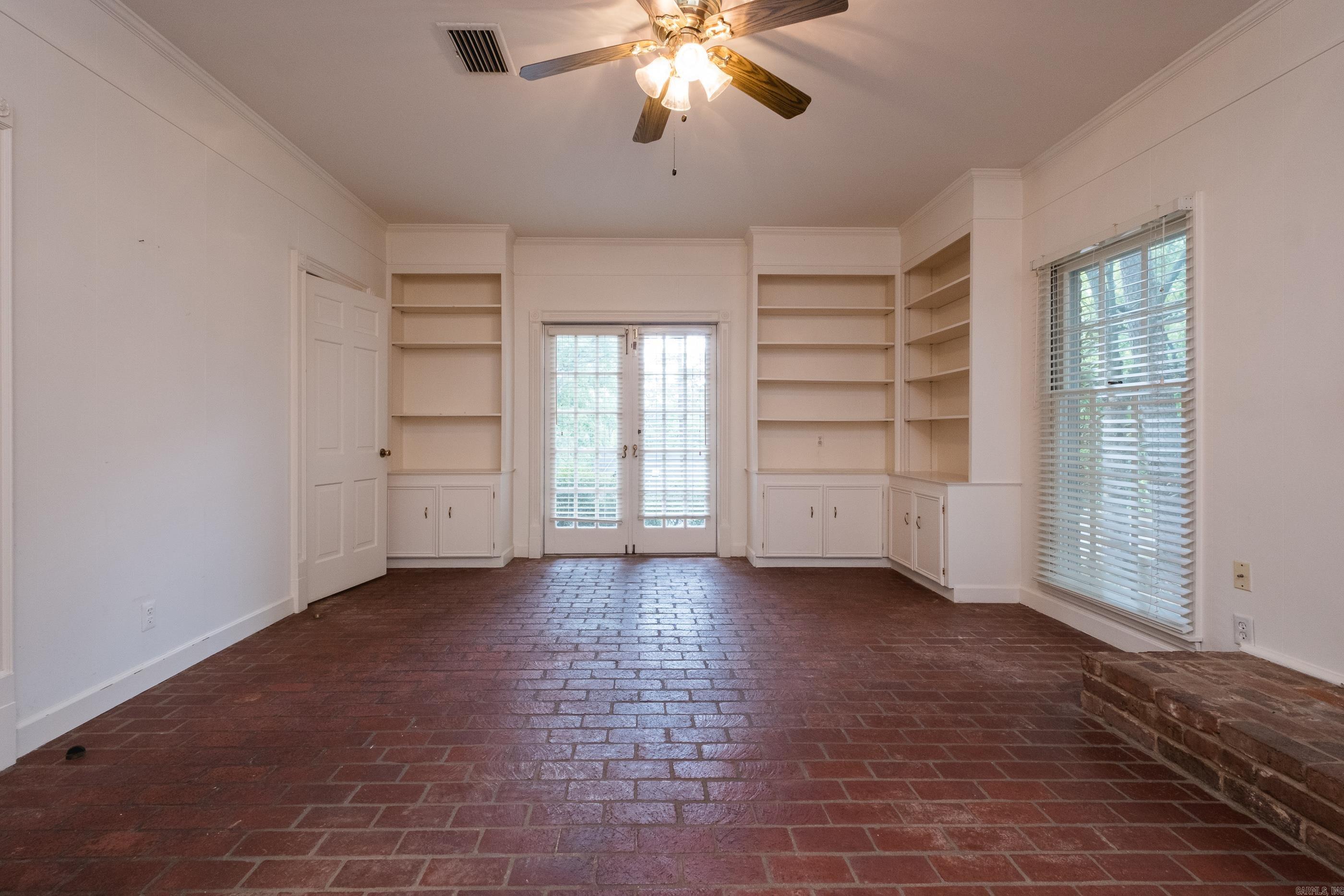 3118 Foxcroft Road