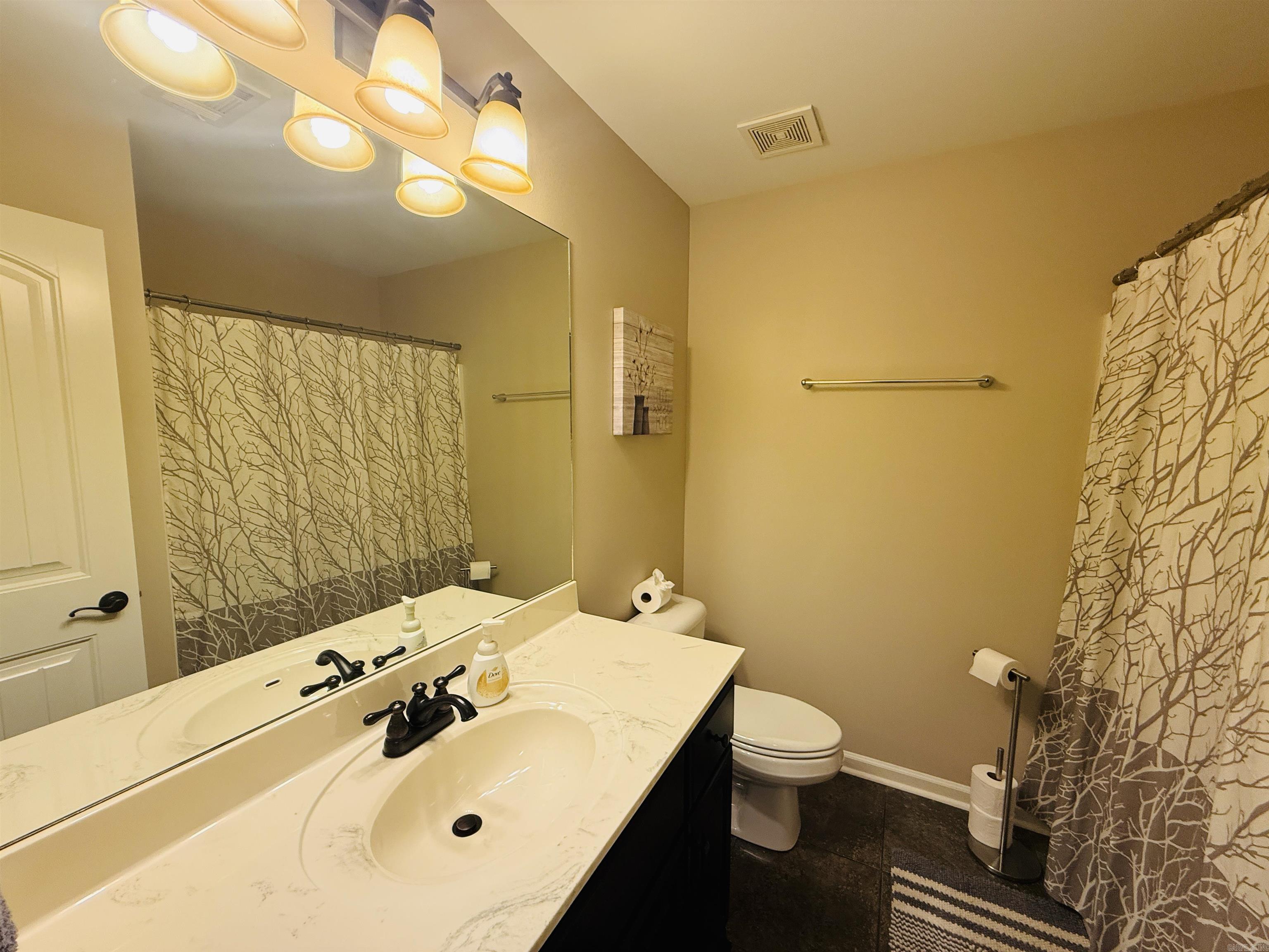 3005 Lynne Court