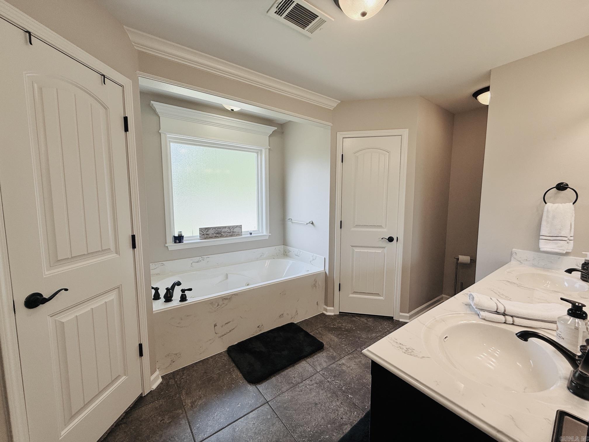 3005 Lynne Court