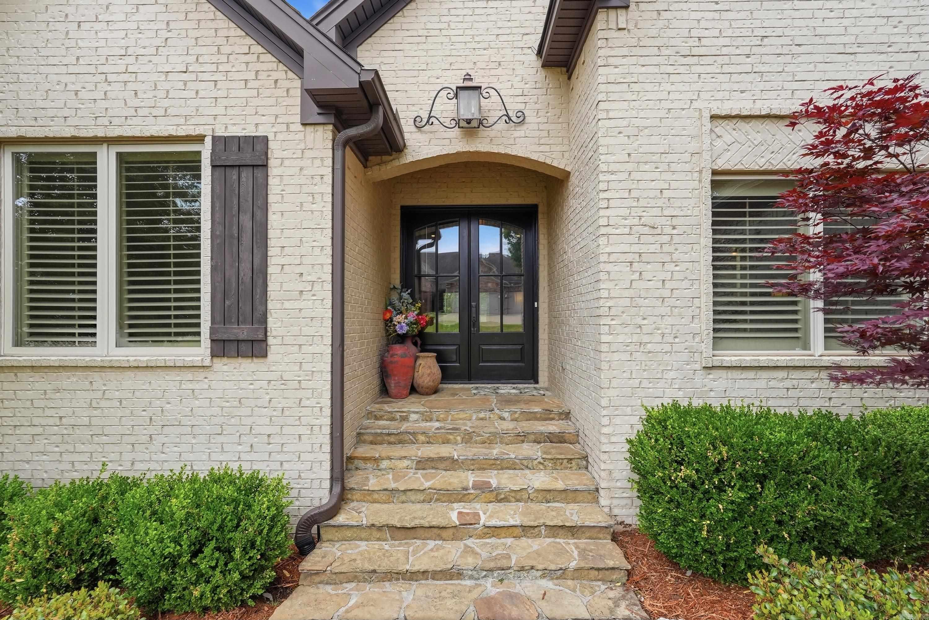 32 Winthrop Point