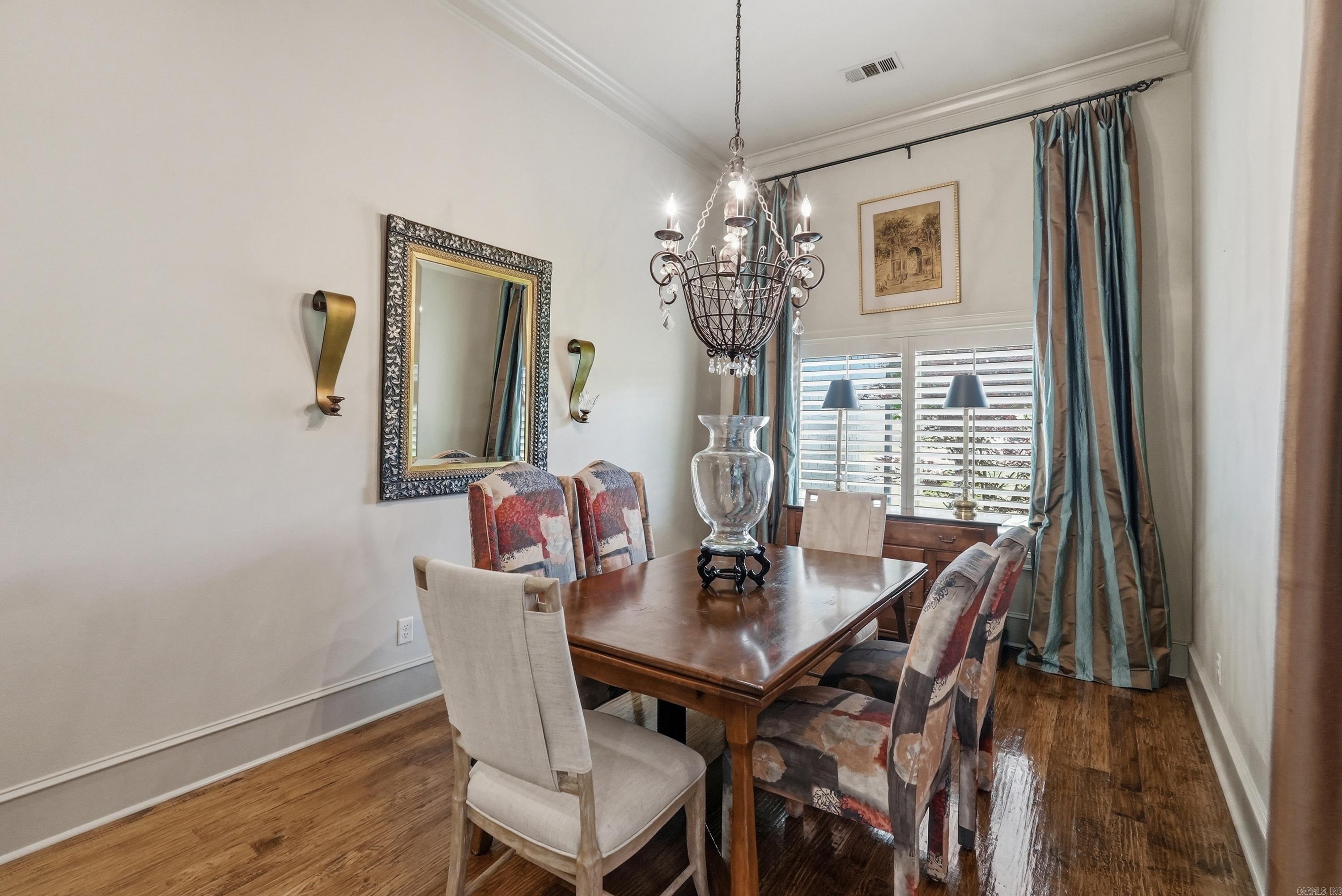 32 Winthrop Point