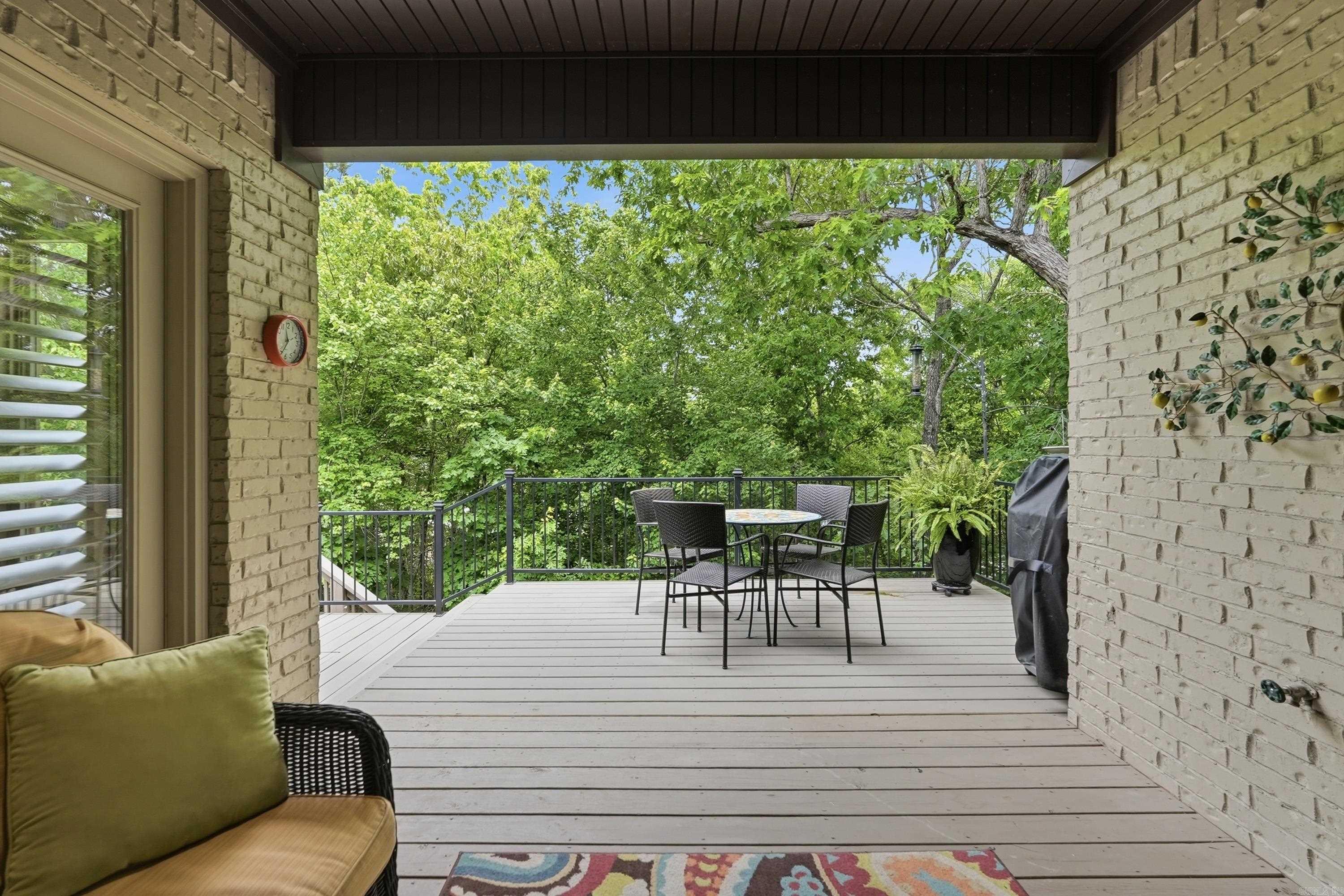 32 Winthrop Point