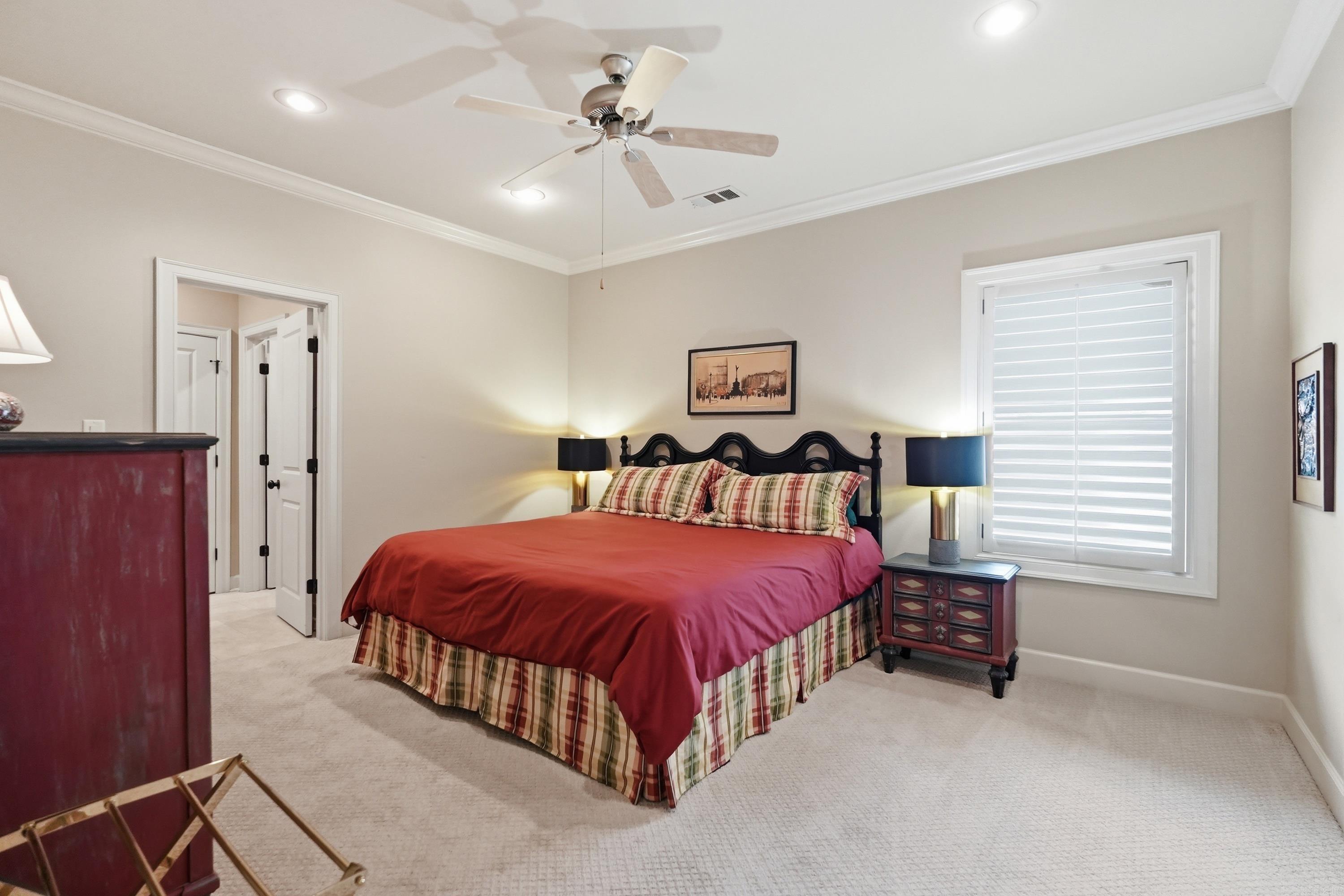 32 Winthrop Point