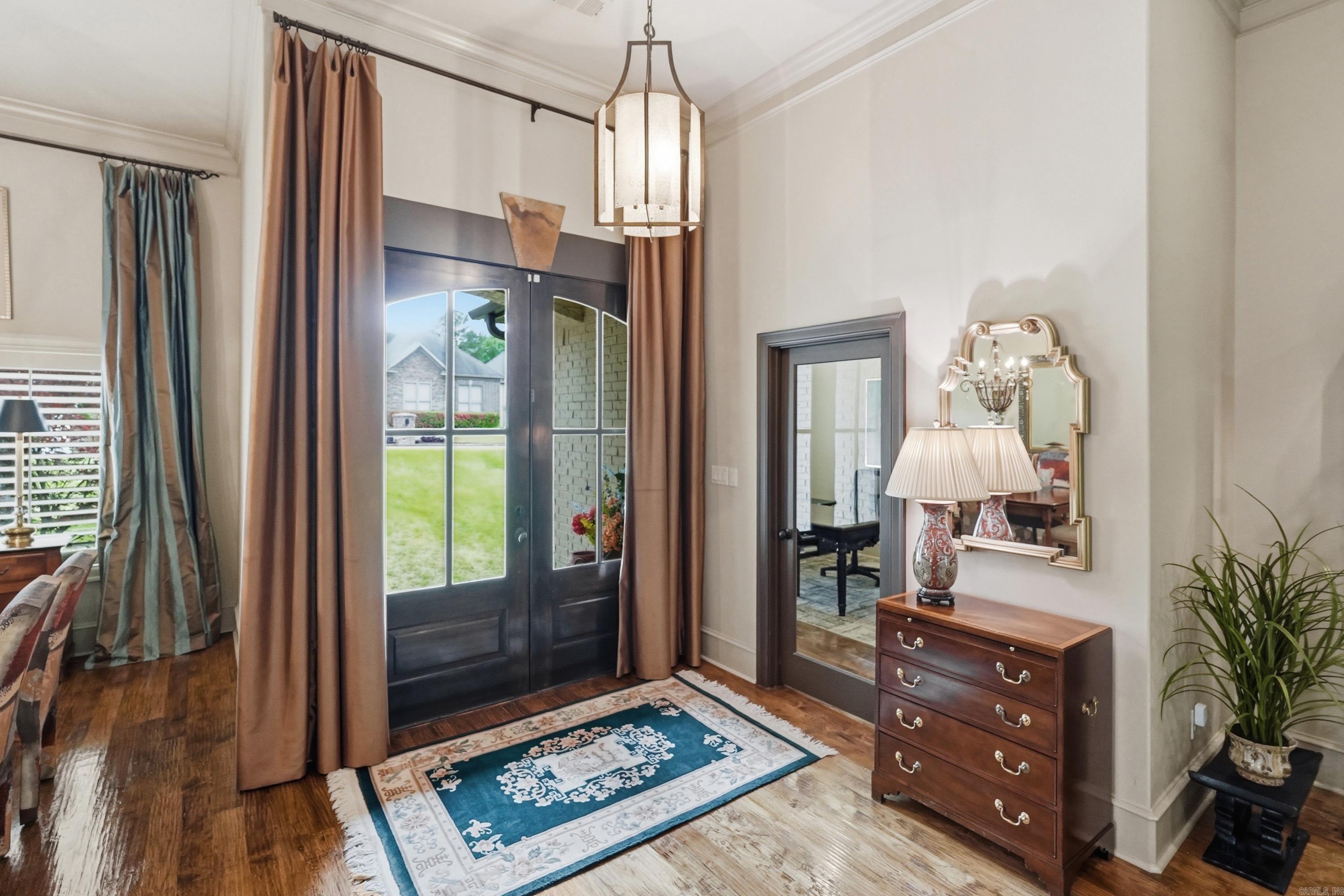 32 Winthrop Point