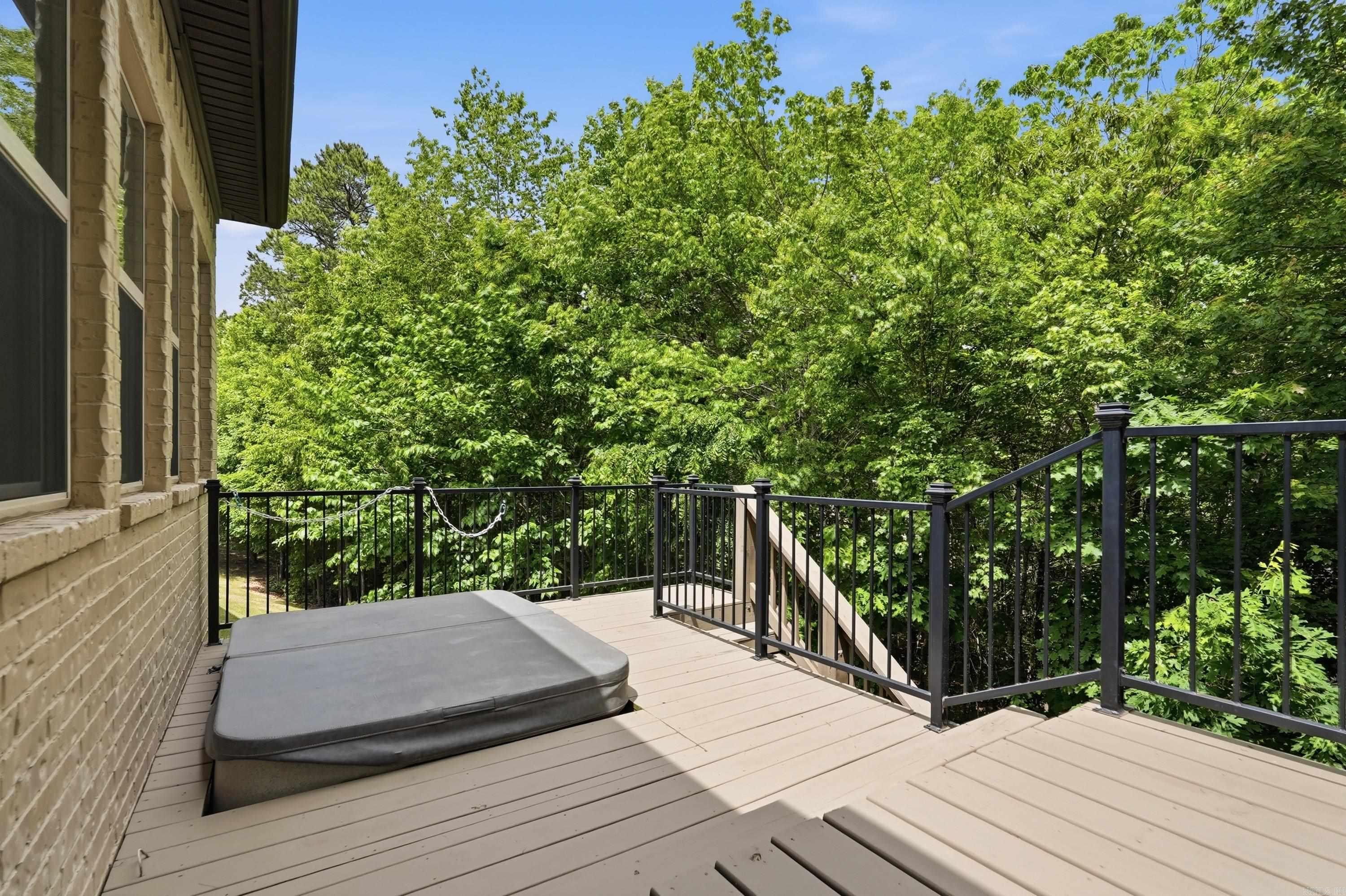 32 Winthrop Point